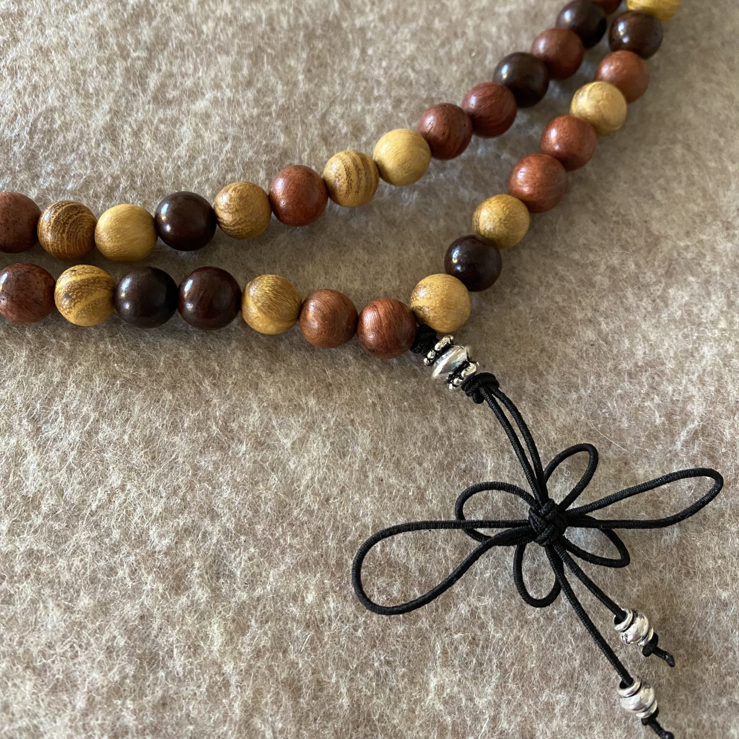 https://i.etsystatic.com/6993516/r/il/641c02/3749471687/il_fullxfull.3749471687_i0s5.jpg