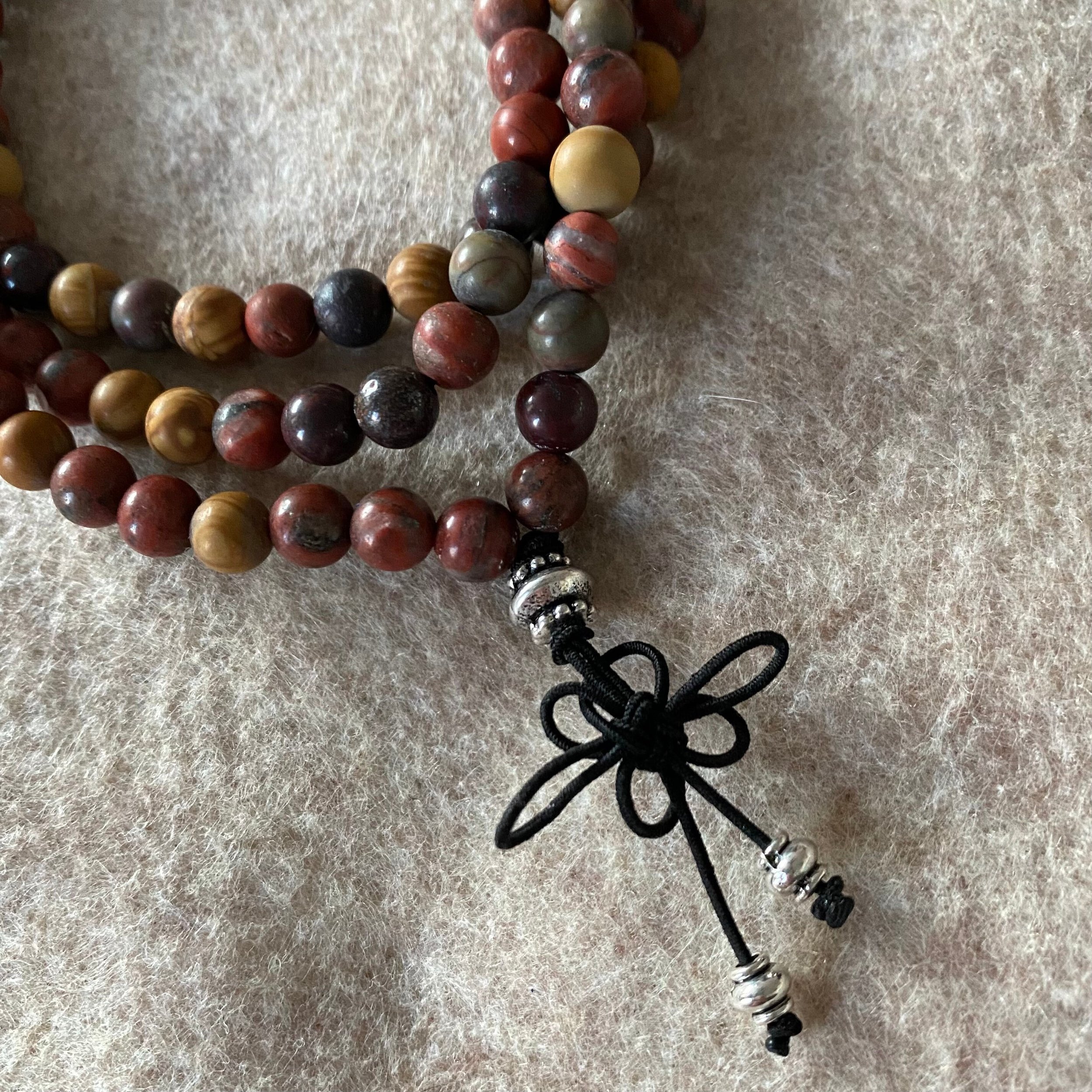 https://i.etsystatic.com/6993516/r/il/467bcc/3701852512/il_fullxfull.3701852512_5mit.jpg