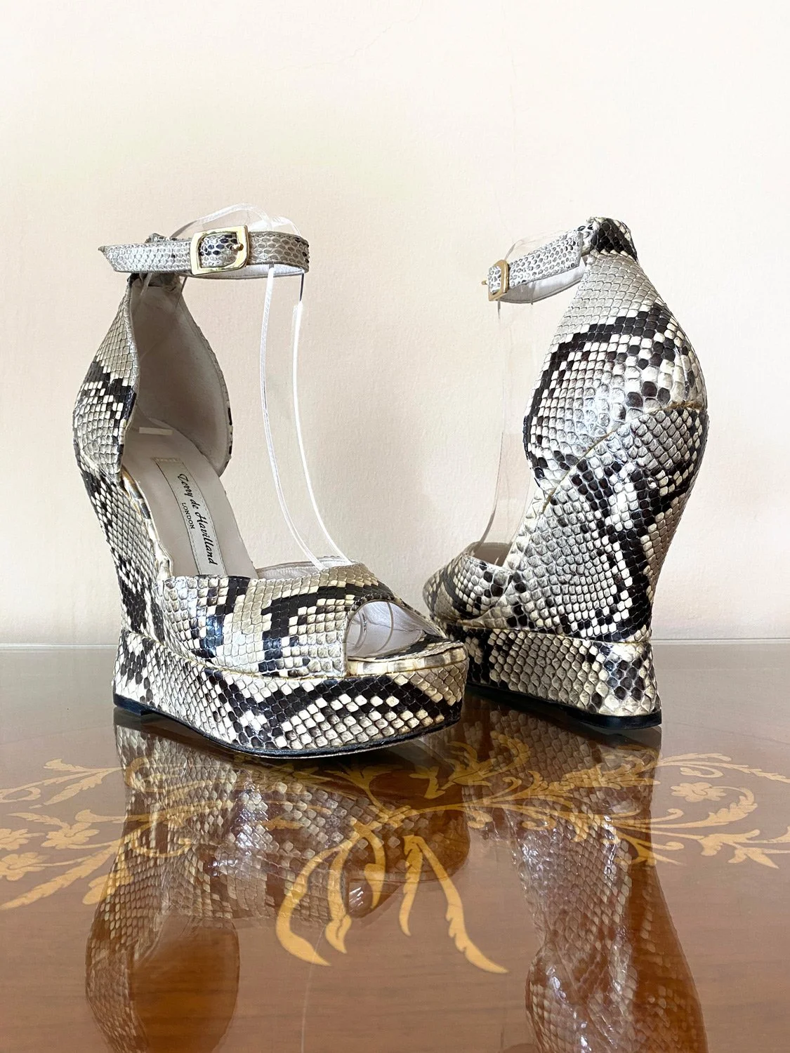 LOLA Terry de Havilland Custom Made London 2006