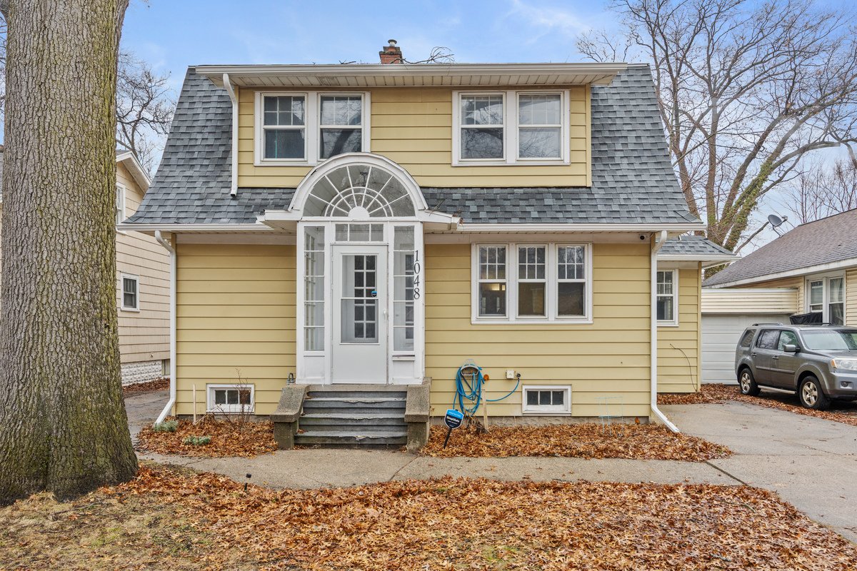 1048 Ada Ave, Muskegon, MI 49442