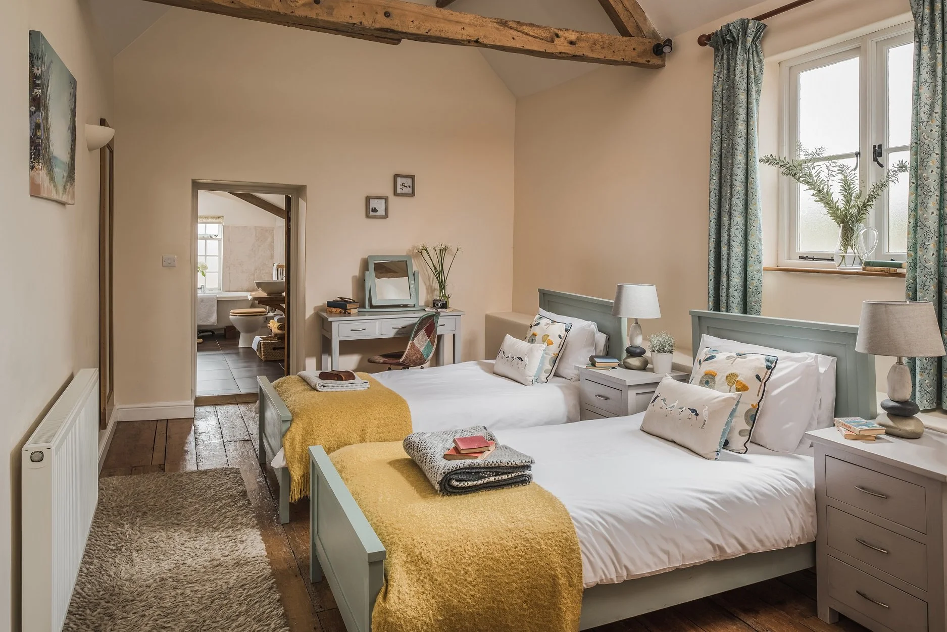 Bedroom 5.jpg