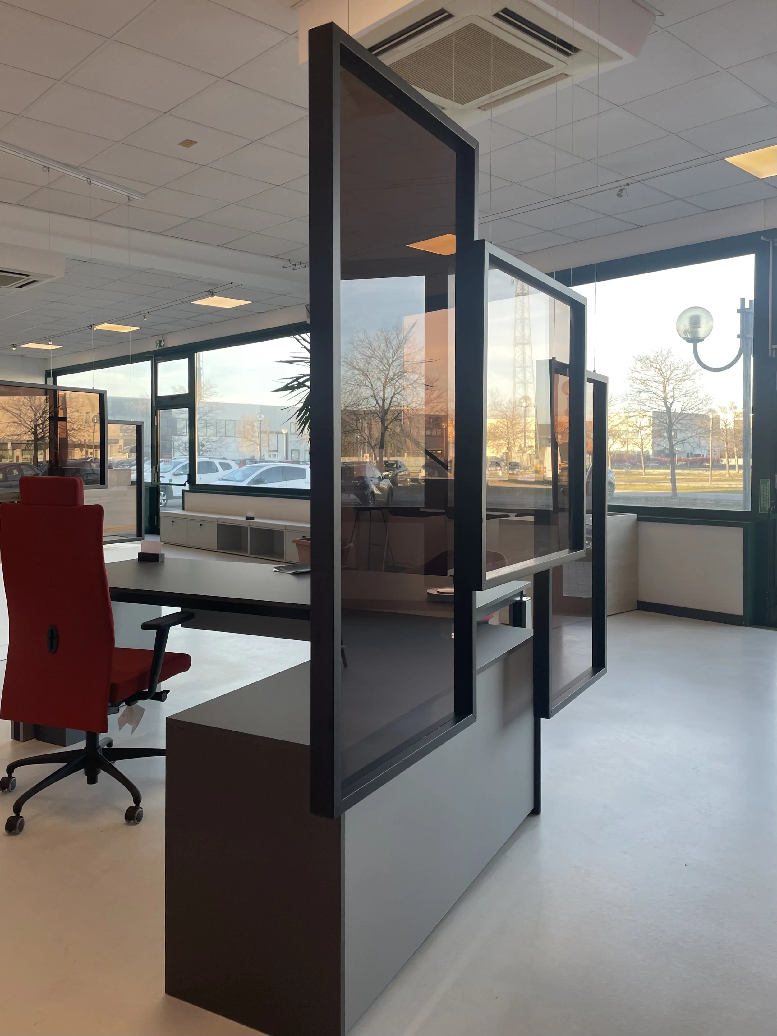 pannelli divisori showroom_01.jpeg