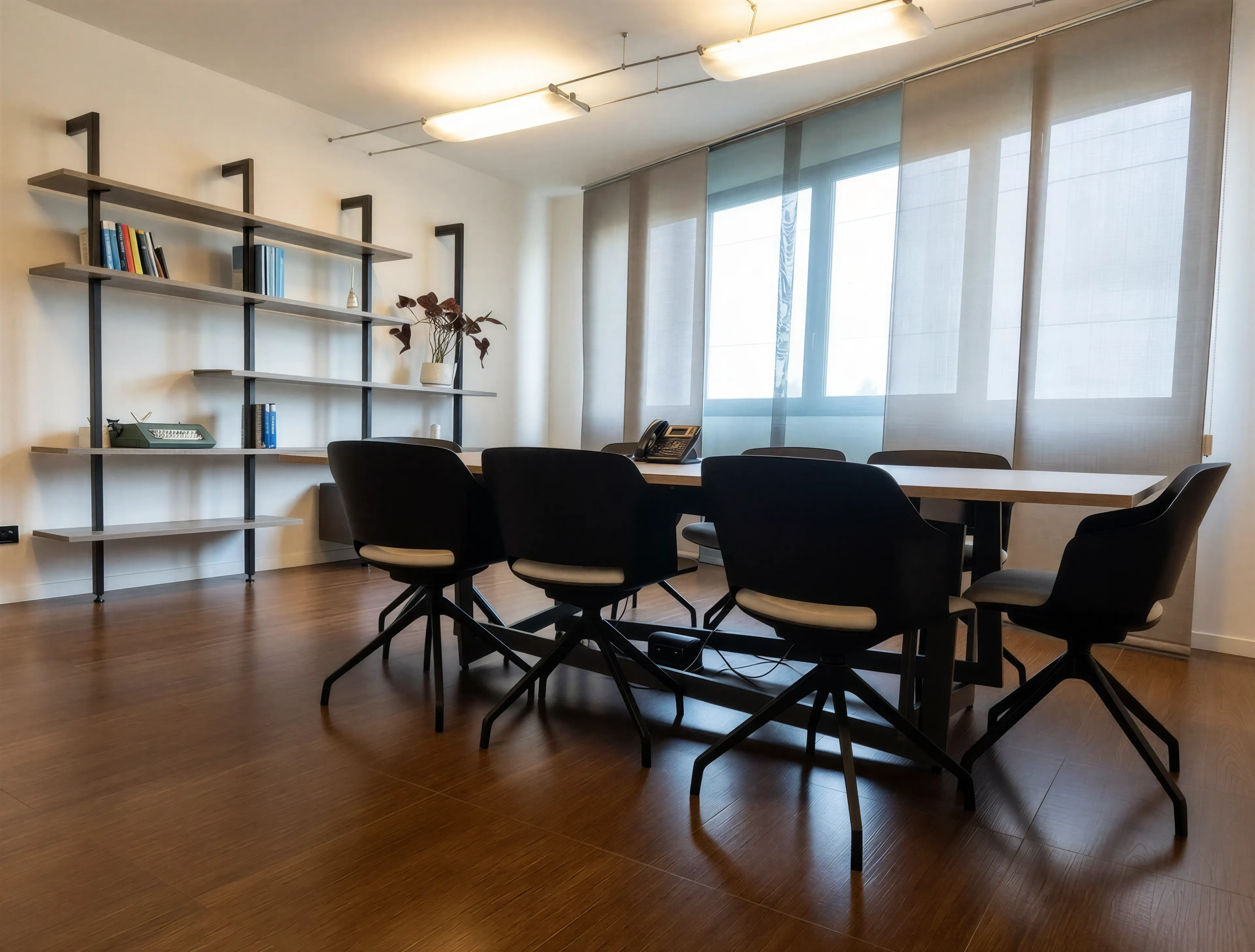 Sala riunioni su misura: come un’idea diventa un progetto concreto