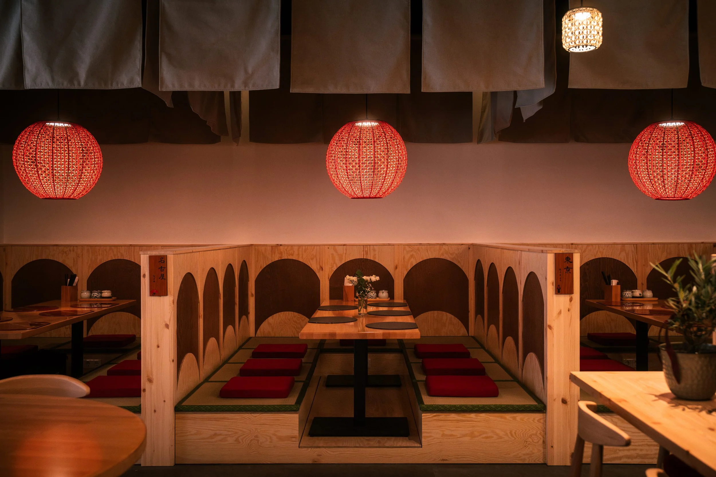 hayato_restaurant_innen_01-24(1).jpg