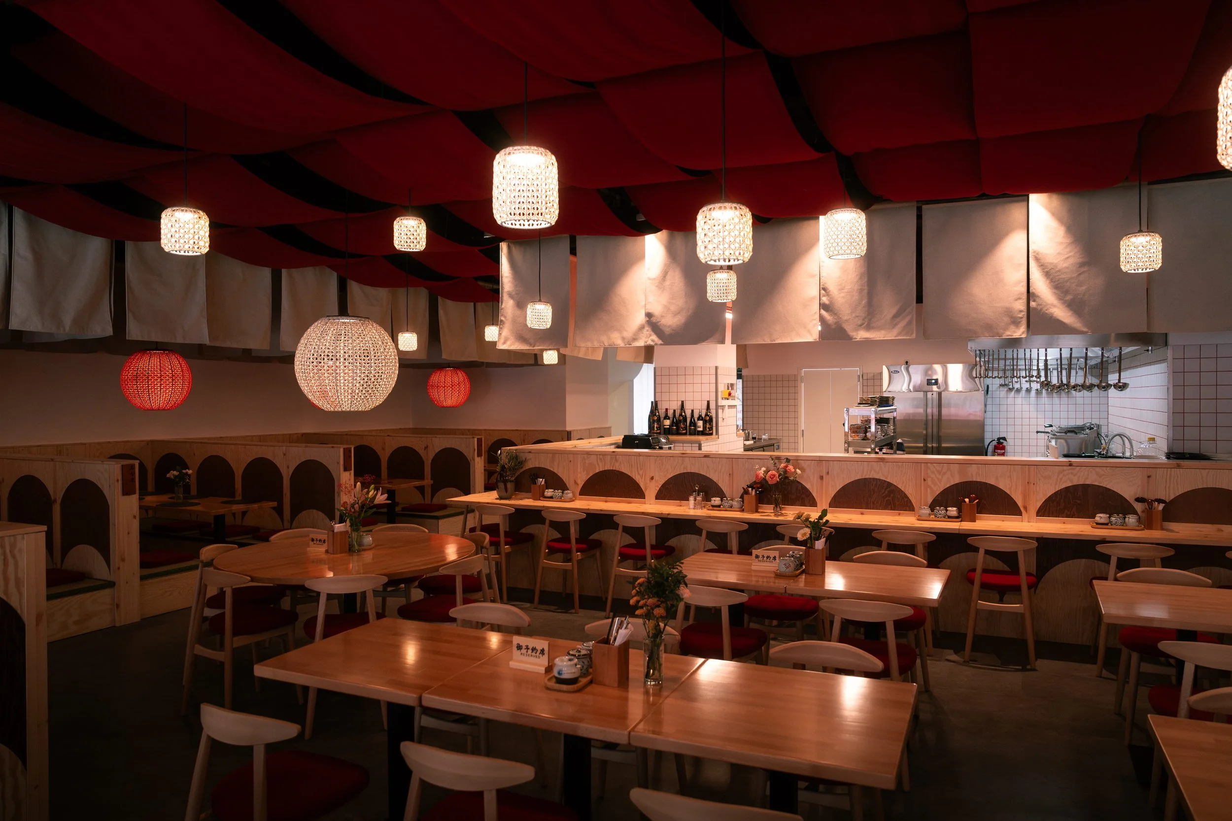 hayato_restaurant_innen_01-61(1).jpg