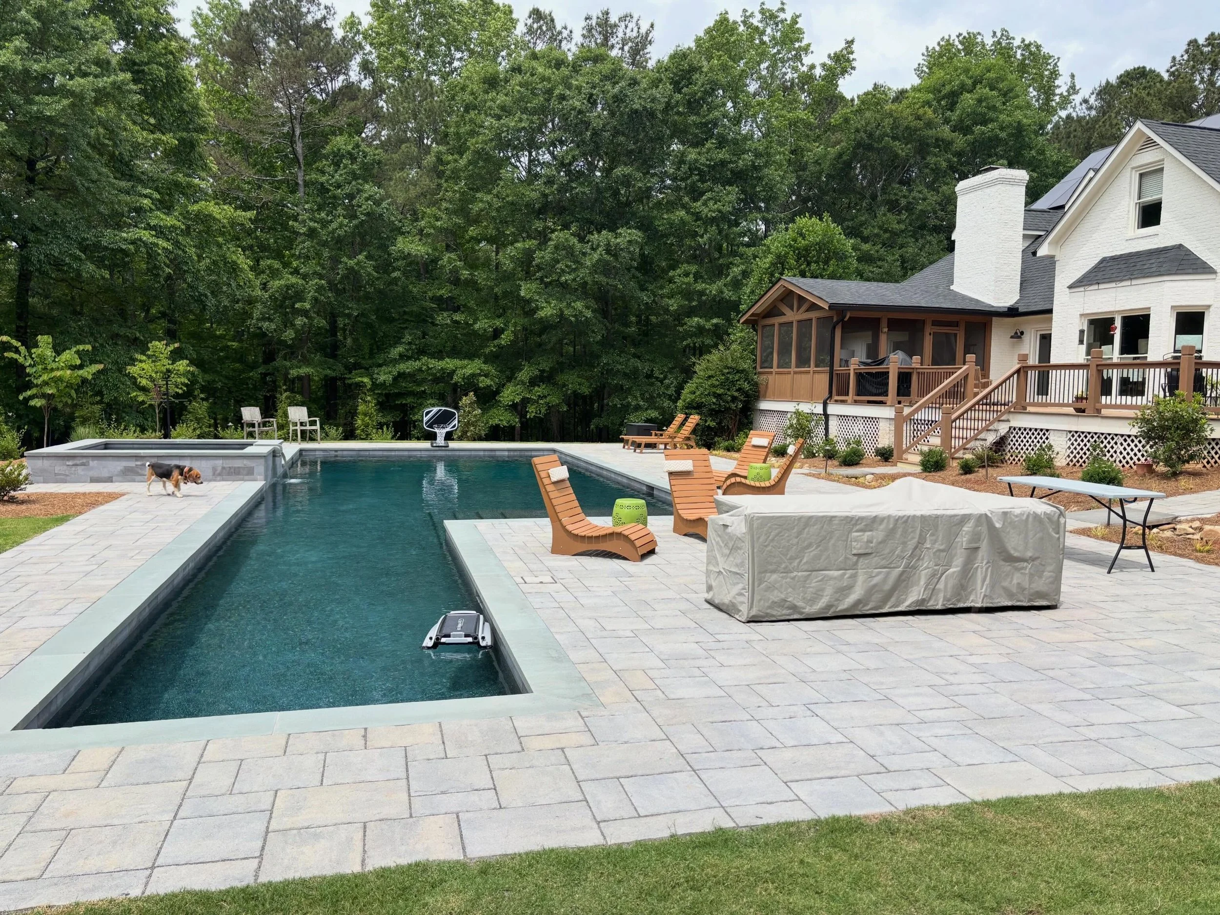 We really enjoyed transforming this backyard into an amazing outdoor living space! Complete with a pool, spa, entertaining terrace, fire pit, landscape, and outdoor lighting, this space is ready for summer entertaining. Thank you to @bulldogpoolbuild