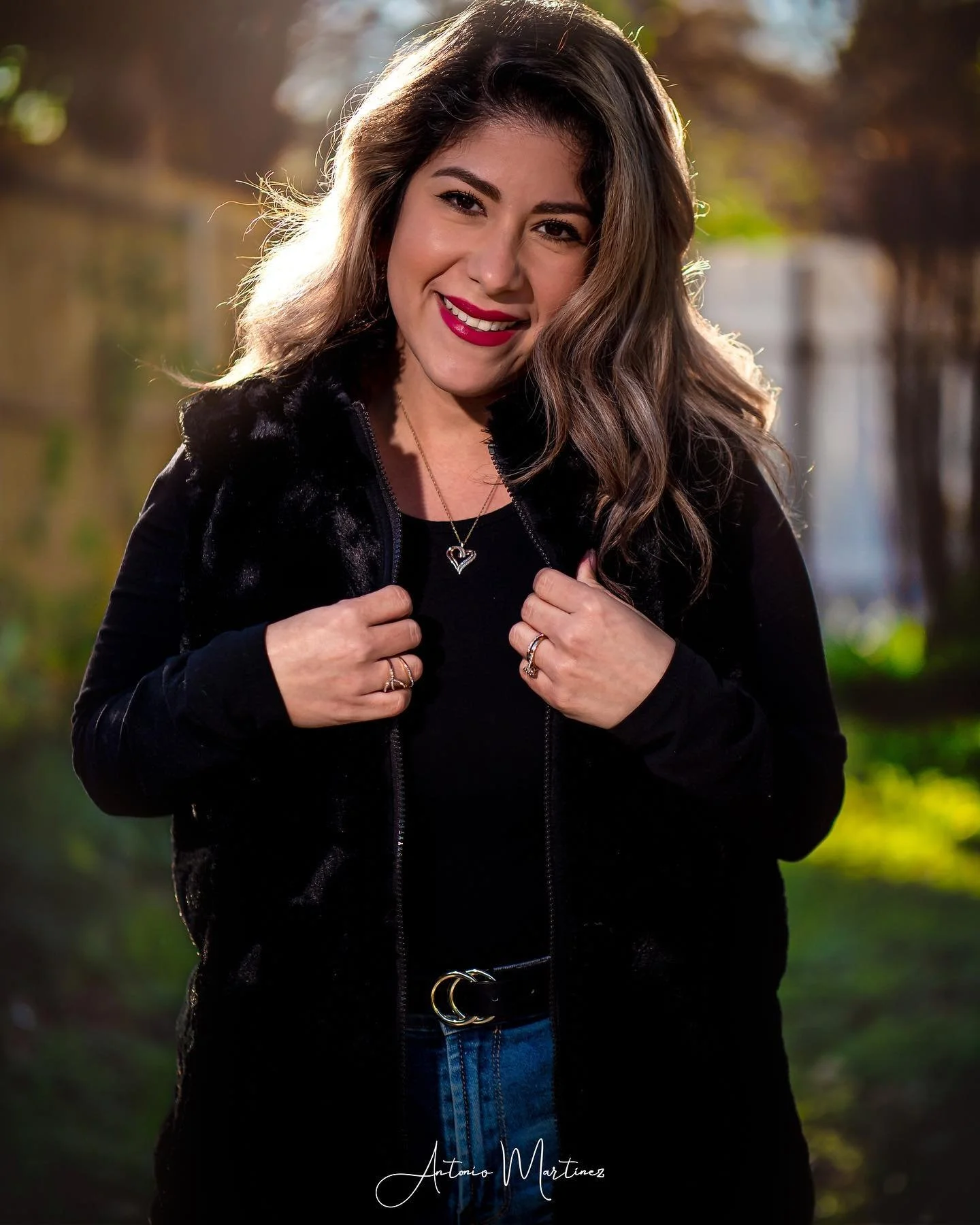 Model: My beautiful wife @griselpmartinez 
Shot on my new Lumix G9 + Leica 42.5 F/1.2 
F/1.2
1/4000 sec
ISO 200
Godox ad200 on my left 
.
.
.
#lumixg9 
#lumixphotography 
#panasoniclumix 
#lumixusa 
#nocticron 
#dfwportraits 
#portraithood 
#portrait