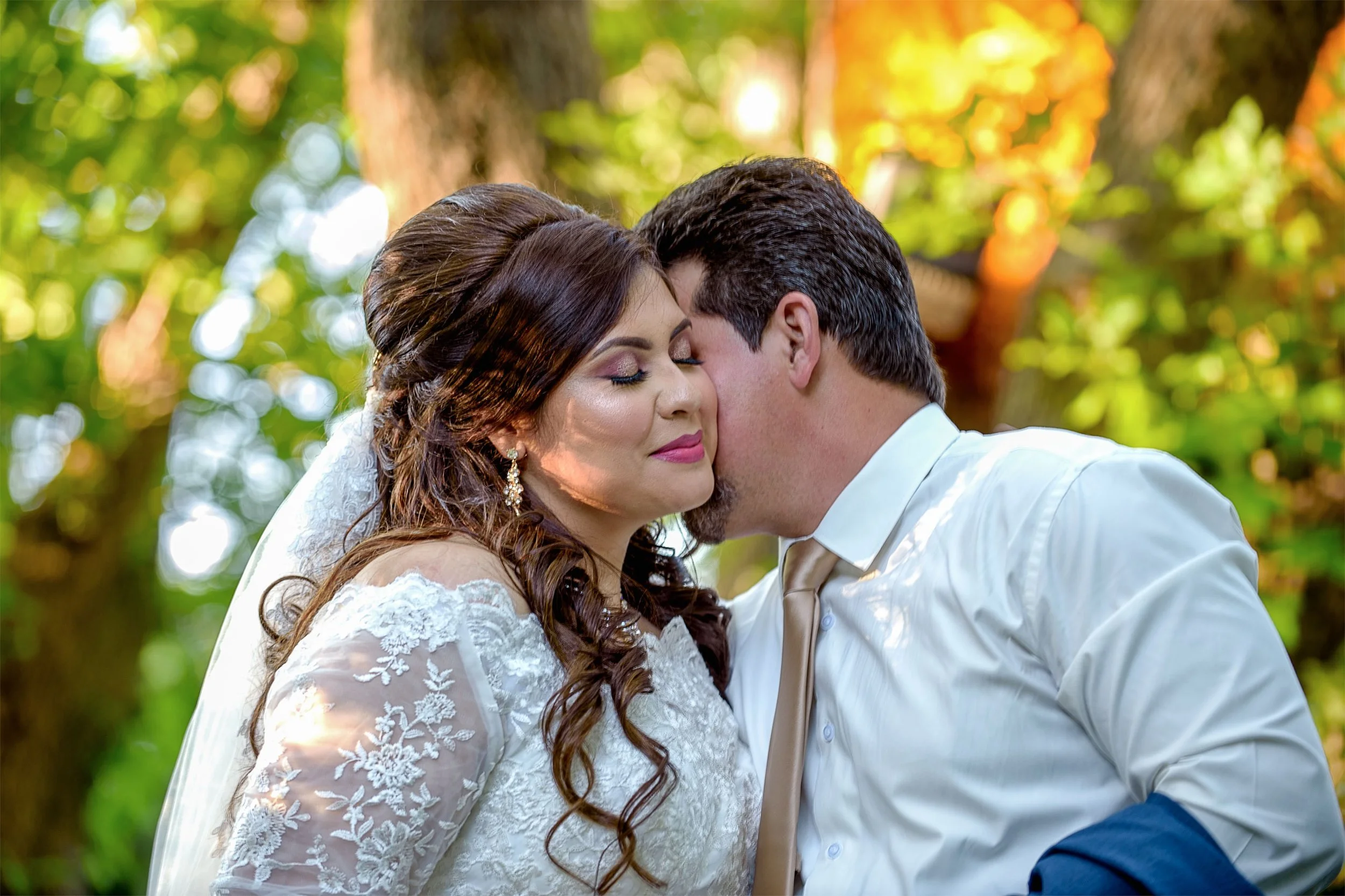 Antonio Martínez photography 

Wedding, engagement , event , quinceañera photographer in Fort Worth , Texas 

Antonio Martínez photography 