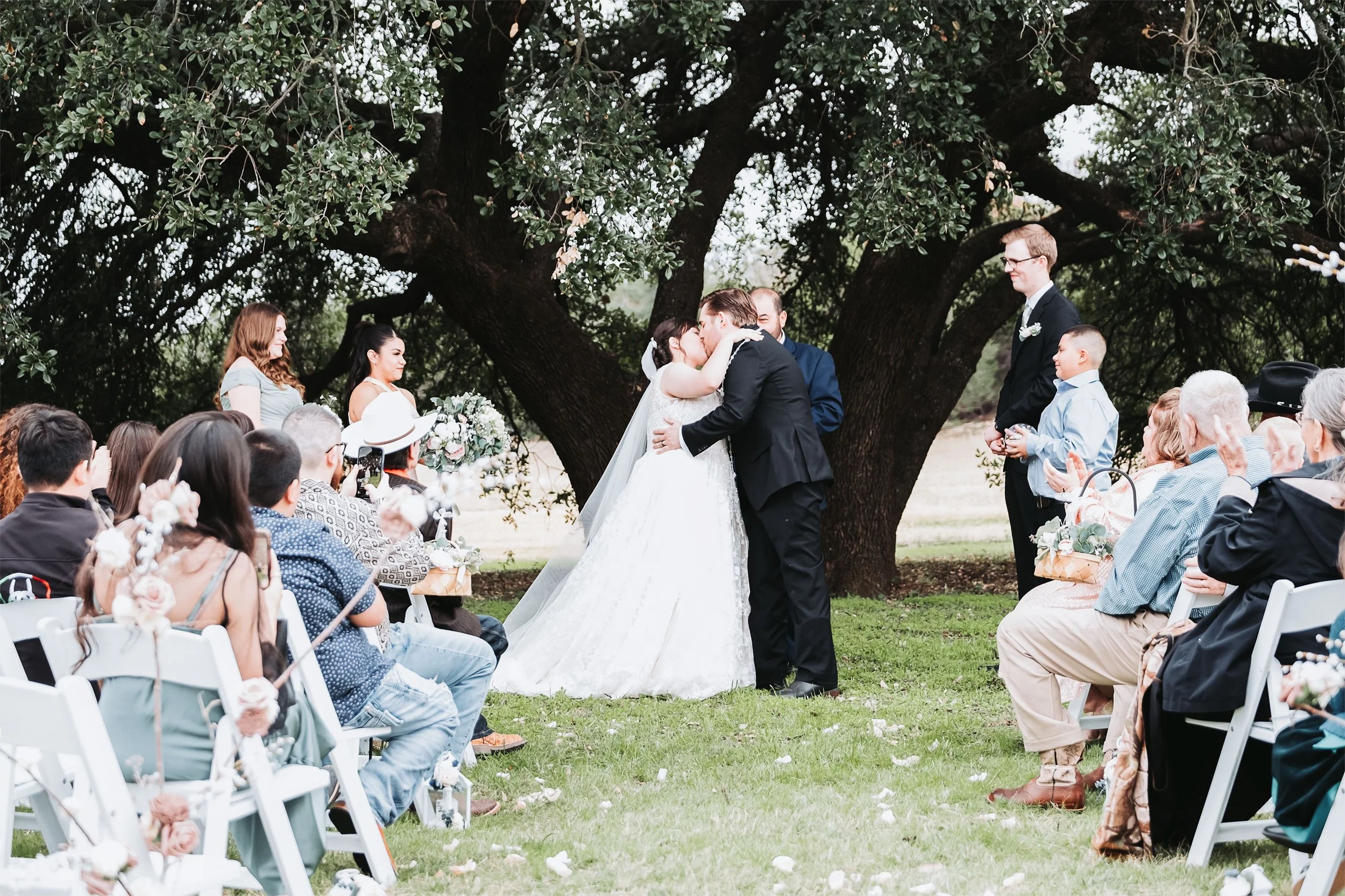 Antonio Martínez photography 

Wedding, engagement , event , quinceañera photographer in Fort Worth , Texas 

Antonio Martínez photography 