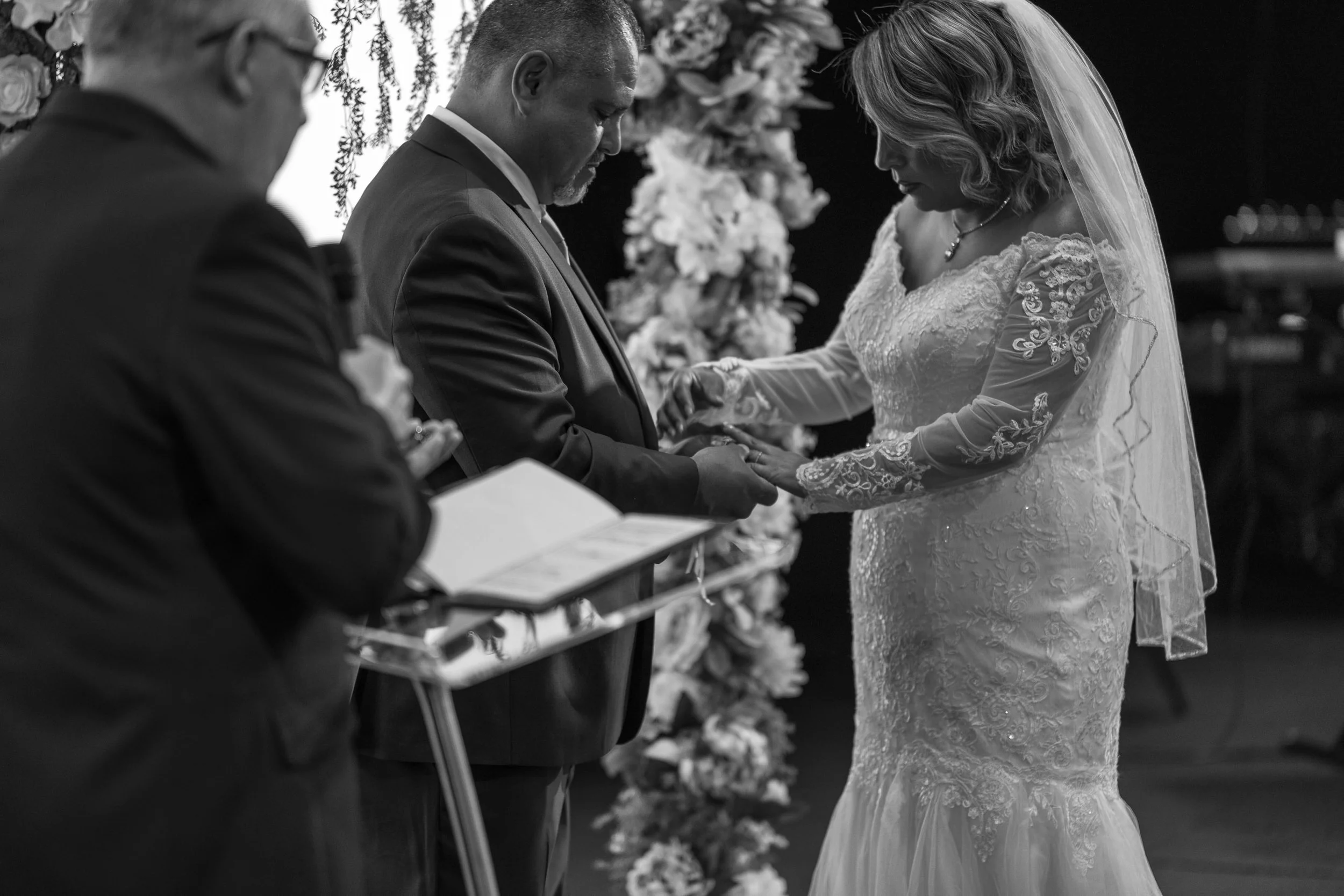 Antonio Martínez photography 

Wedding, engagement , event , quinceañera photographer in Fort Worth , Texas 

Antonio Martínez photography 