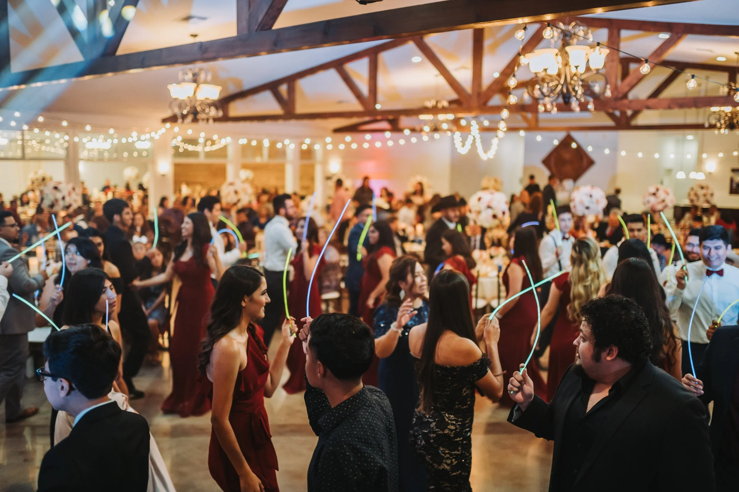 Antonio Martínez photography 

Wedding, engagement , event , quinceañera photographer in Fort Worth , Texas 

Antonio Martínez photography 