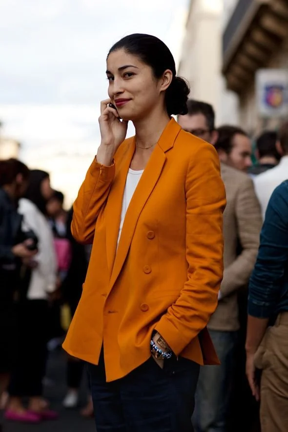 The Best Colours to Wear to Work (and Why They Matter)
