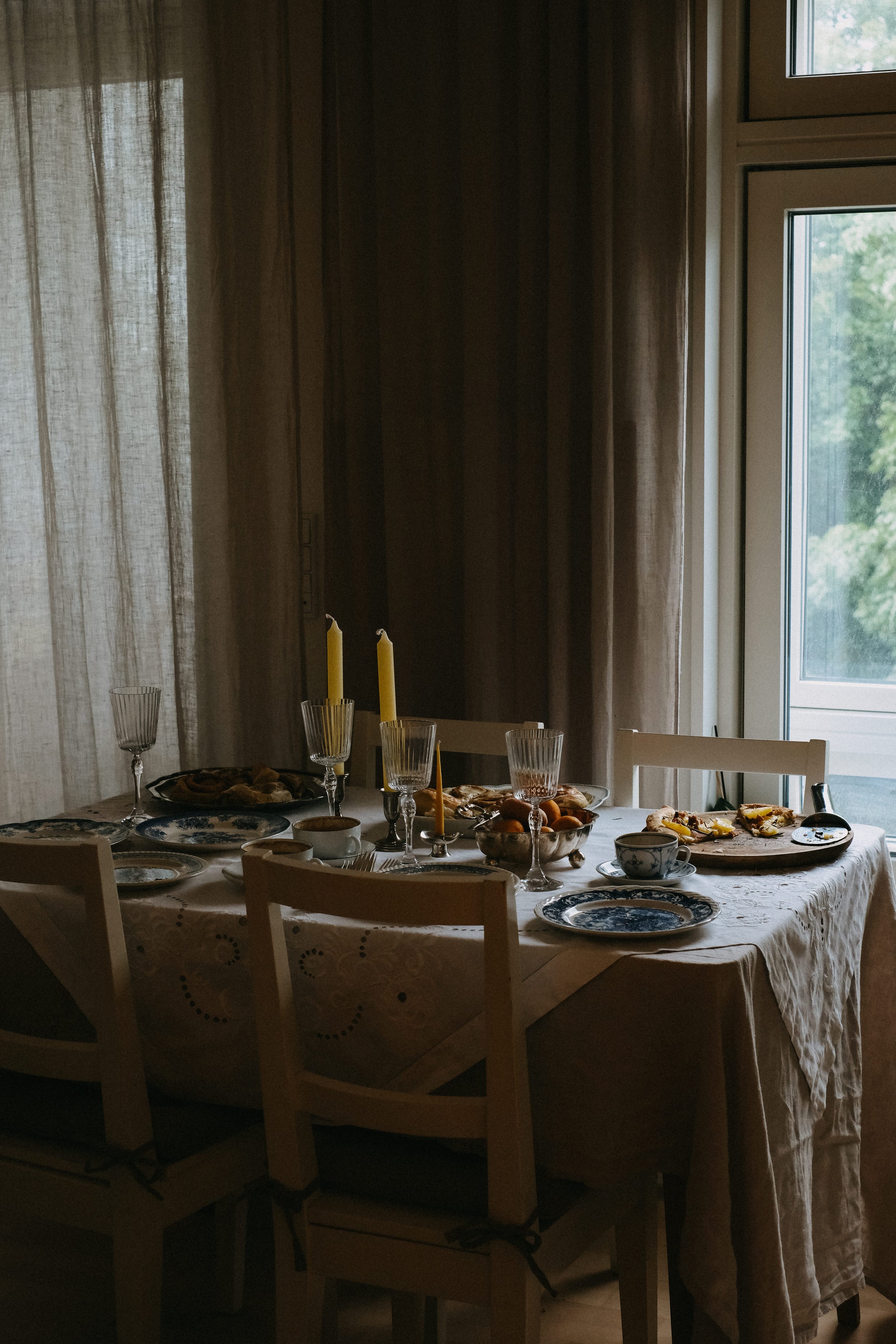 dinner party table setting with vintage tableware