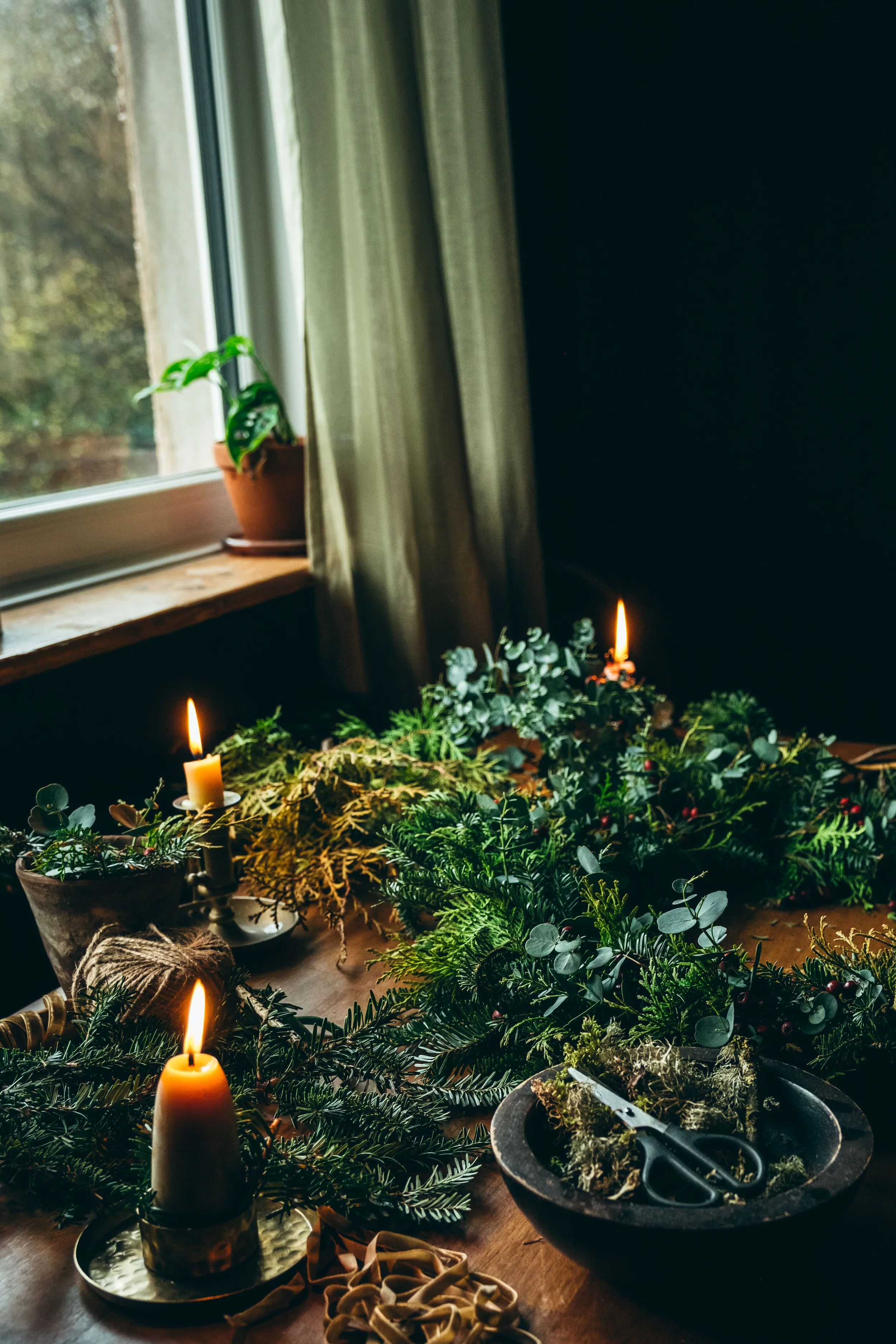 Christmas-wreat-and-ambiance-cold-edit-33.jpg