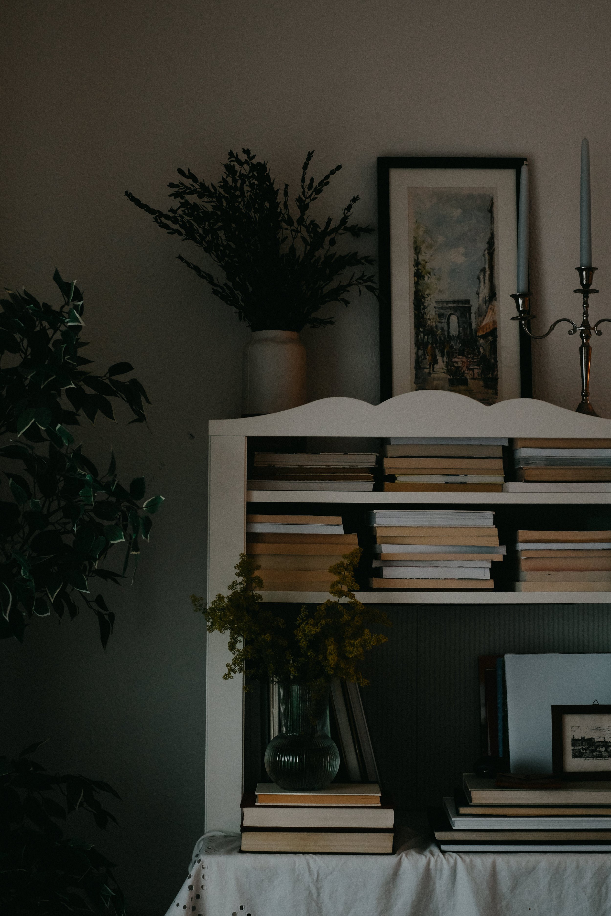 scandinavian home decor in the dining room