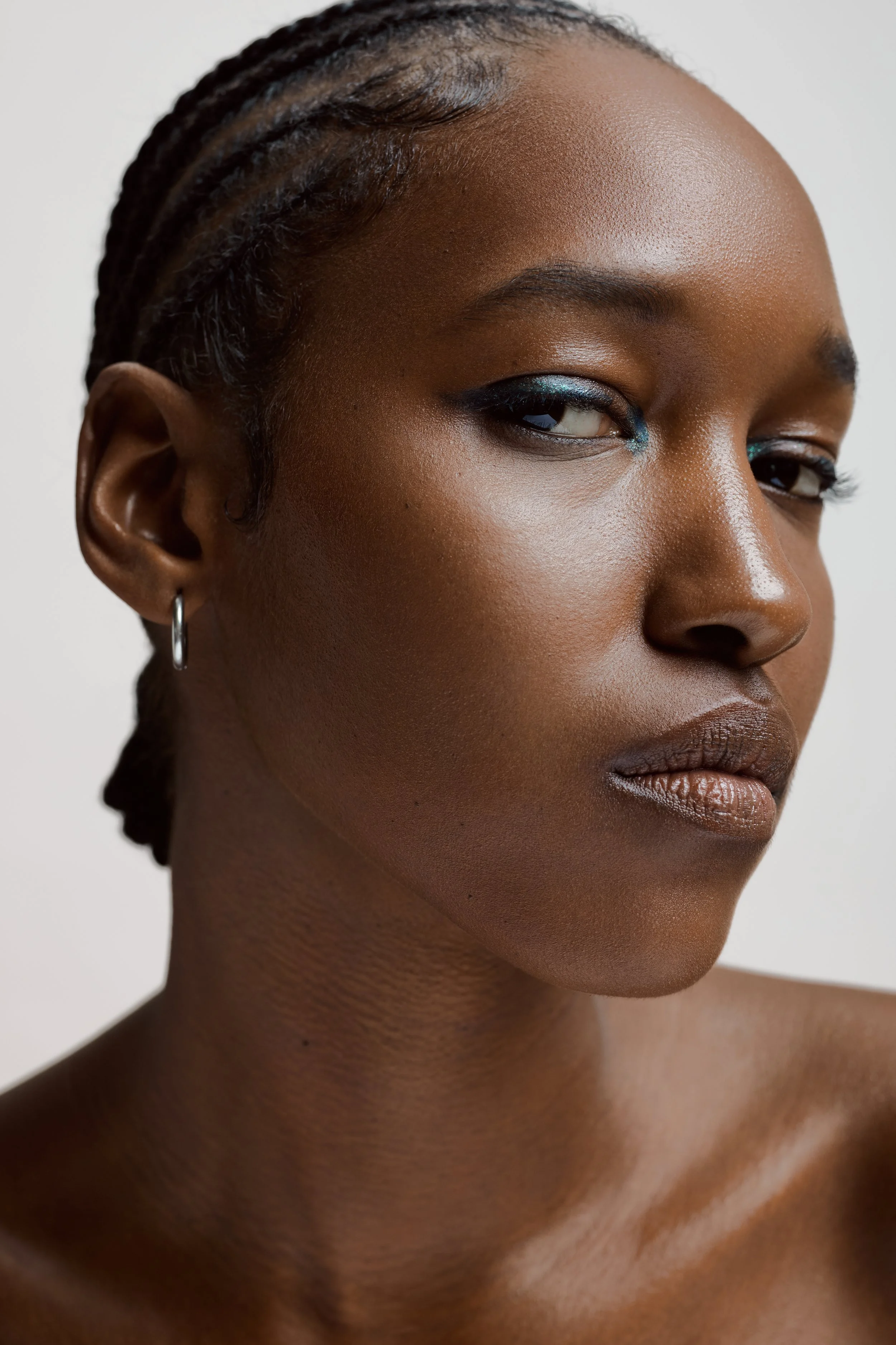 20251105_ConceptLouisxLouisaWells_BeautyTest-Look 01-07 1.jpg