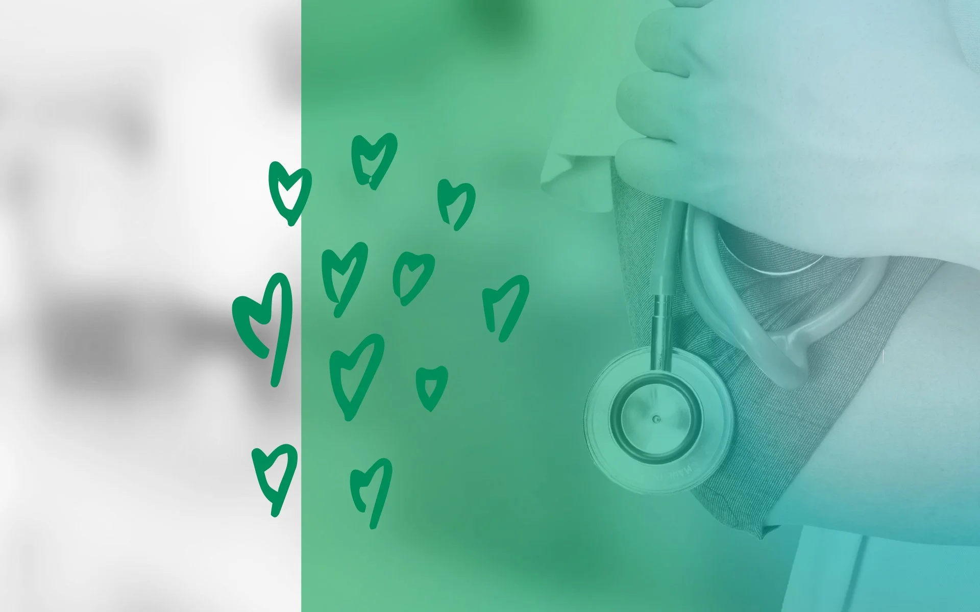 Un professionnel de la santé tenant un stéthoscope, avec des dessins de cœurs verts sur une moitié de l'image.