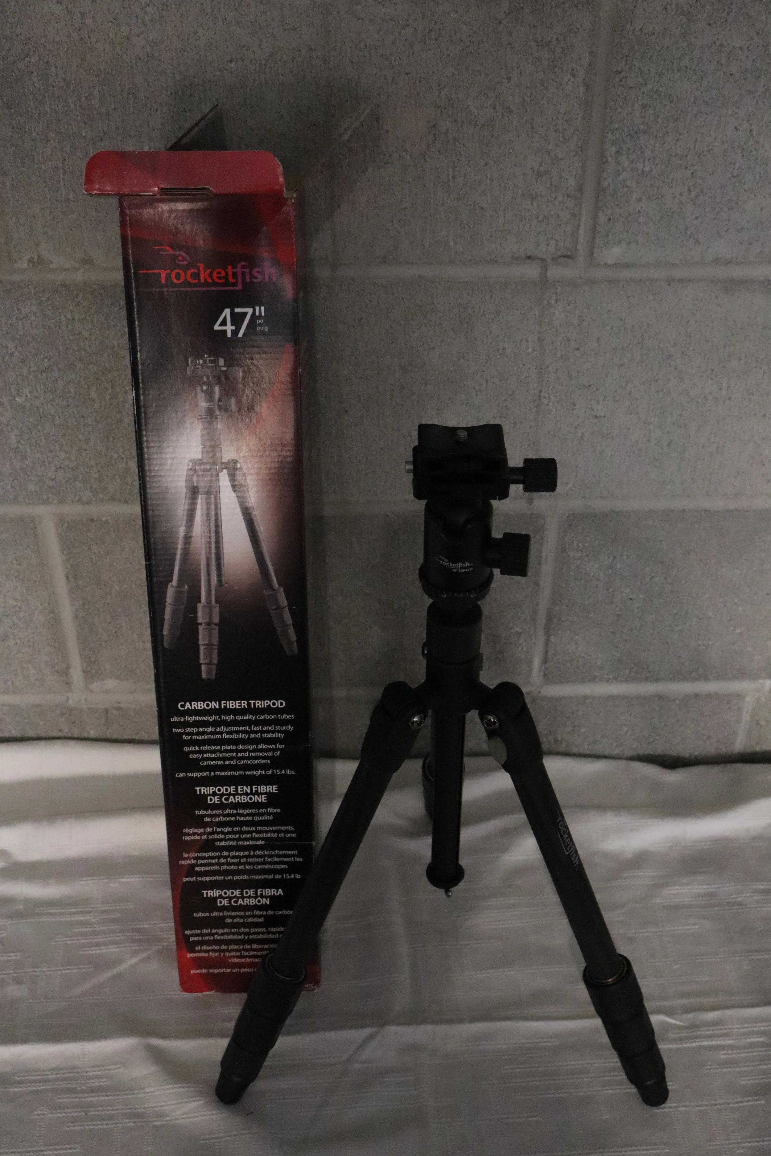 Rocketfish Carbon Fiber 47" Ball Head Tripod w/ Quick Release Plate, photo, photography, camera, tripid,