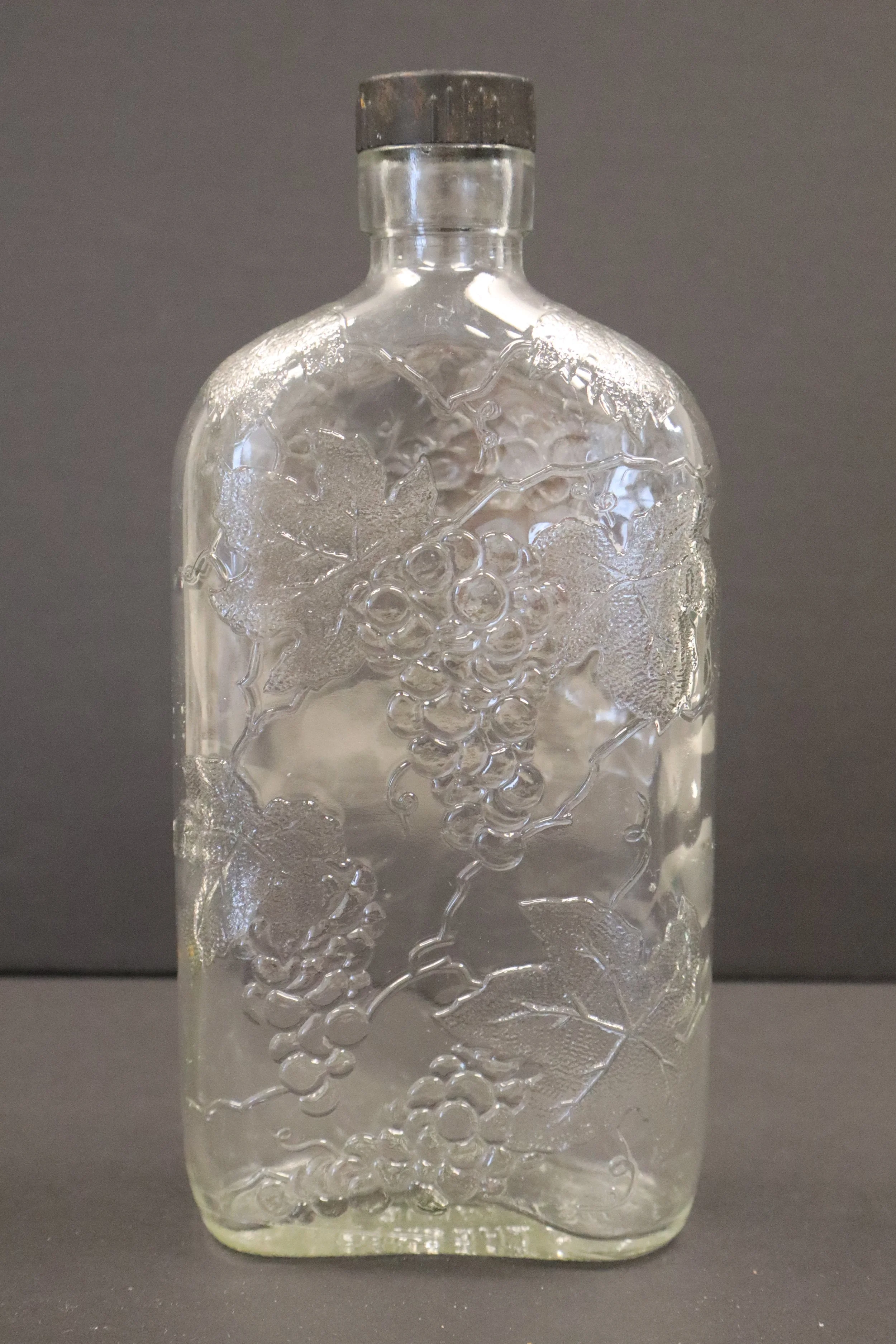 Vintage St. Charles 1 Pint Wine Bottle, rare, vtg, collectible, glass, glassware, display, decor, decorative