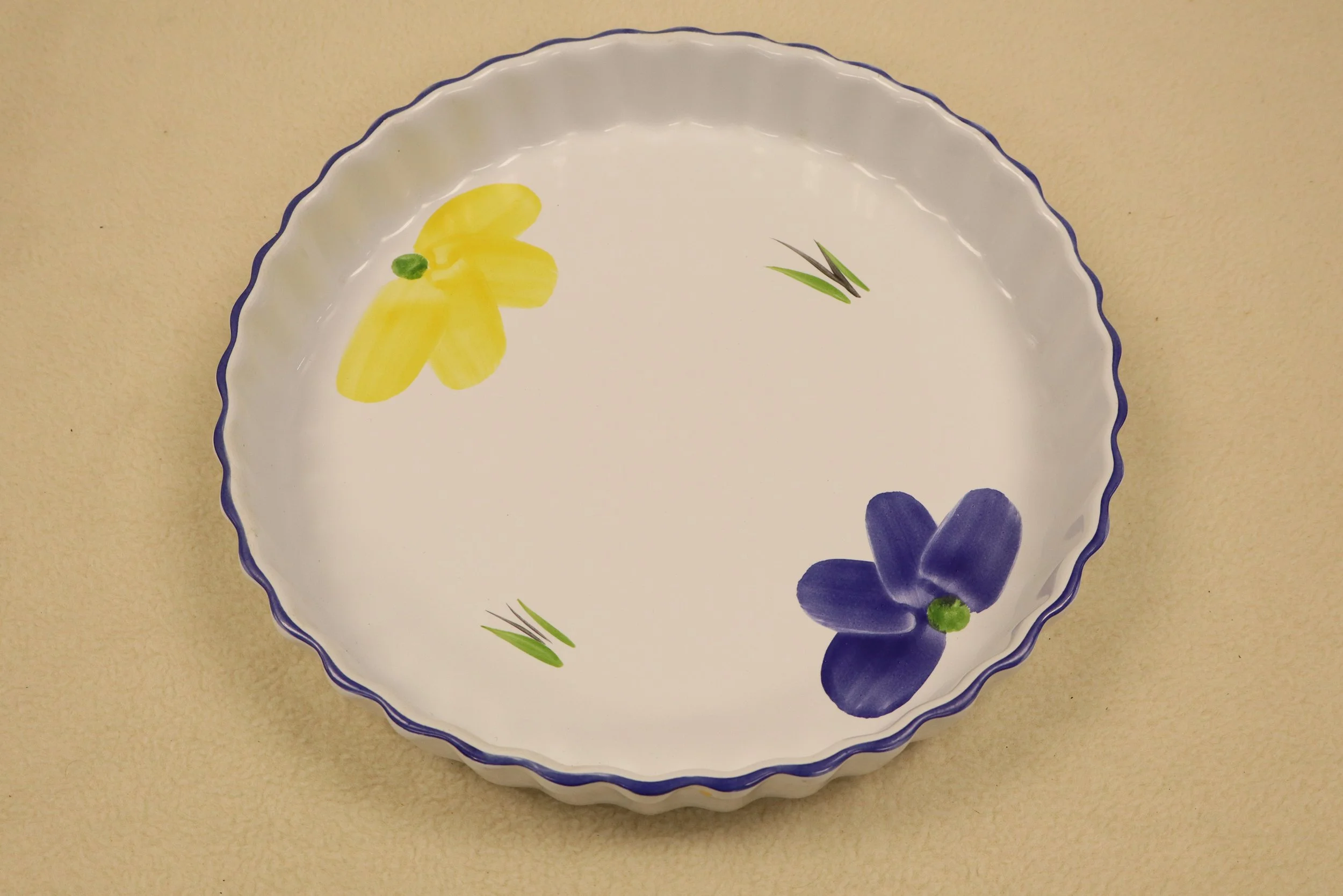 Vintage Maxam Italian Daisy Quiche Dish: Hand-Painted Portugal Kitchenware, rare, collectible, vtg, vintage, utensils, interior design