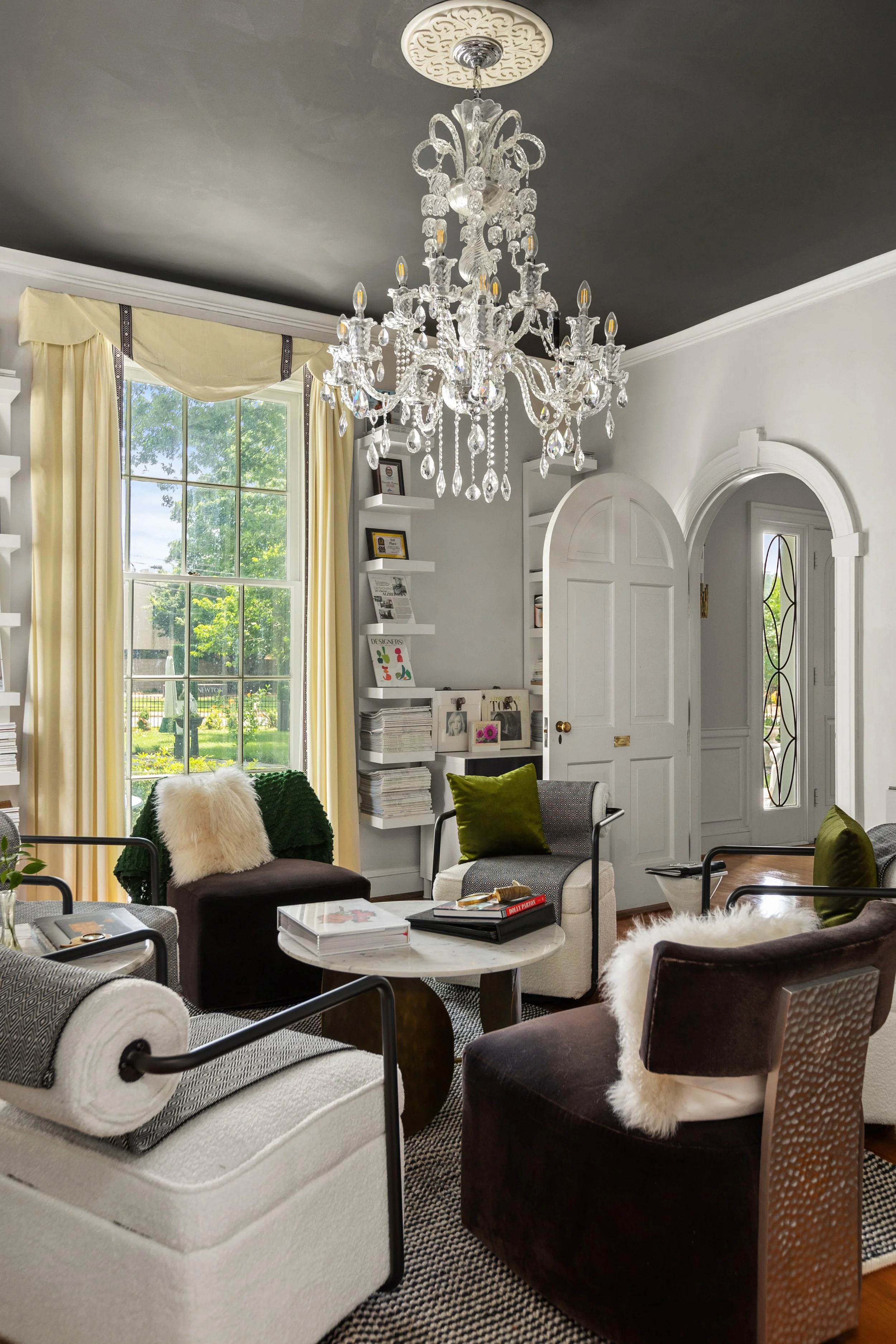 Meeting space in the private Libra Room. Boutique Inn near Newton Performance Art Center