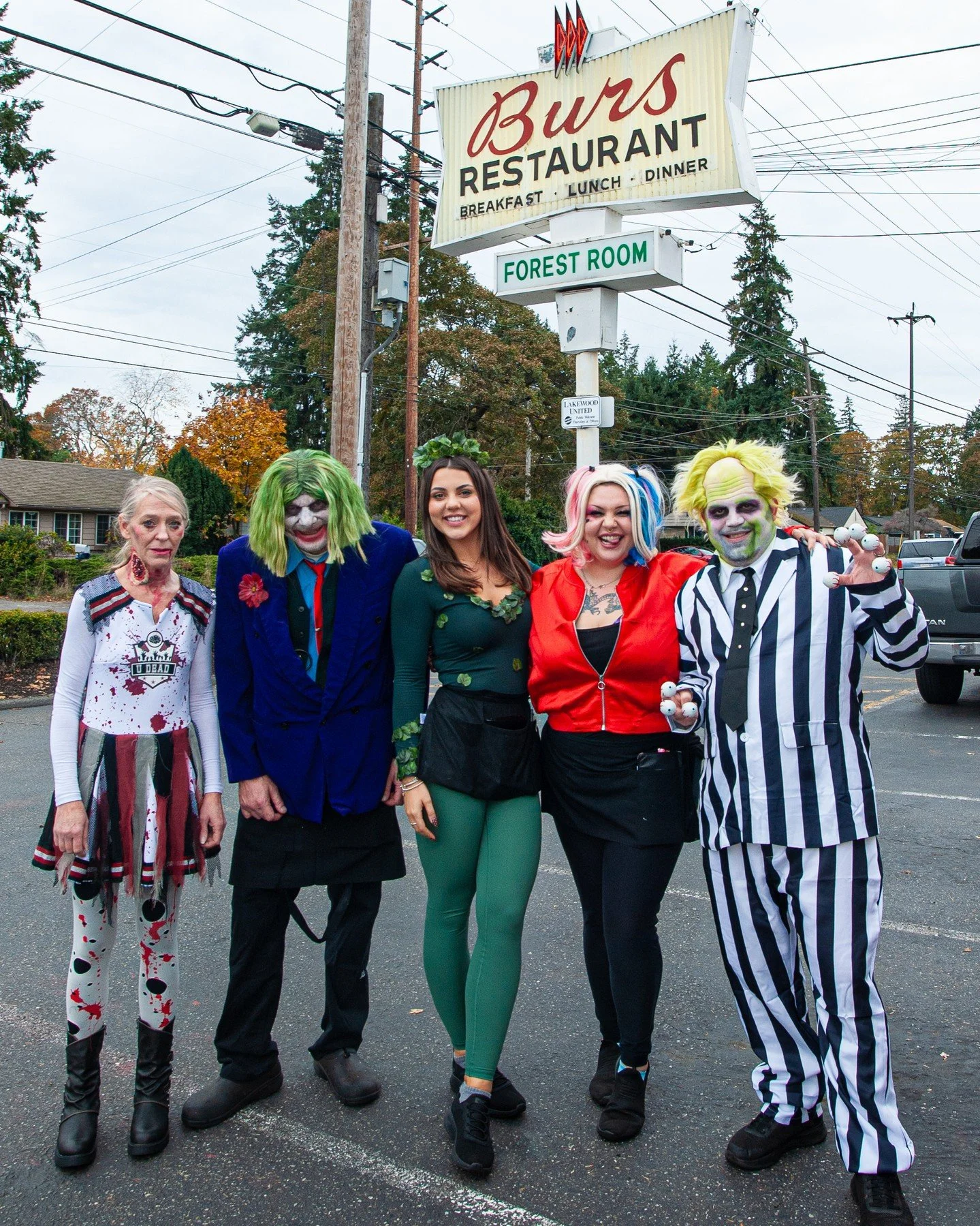 🎃 Happy Halloween, Lakewood 👻⁠
⁠
Stop by before your spooky plans and fuel up with something delicious! And don&rsquo;t forget, Friday means Prime Rib!⁠
⁠
🥩 Available Friday &amp; Saturday:⁠
10 oz hand-cut prime steak served with horseradish and a
