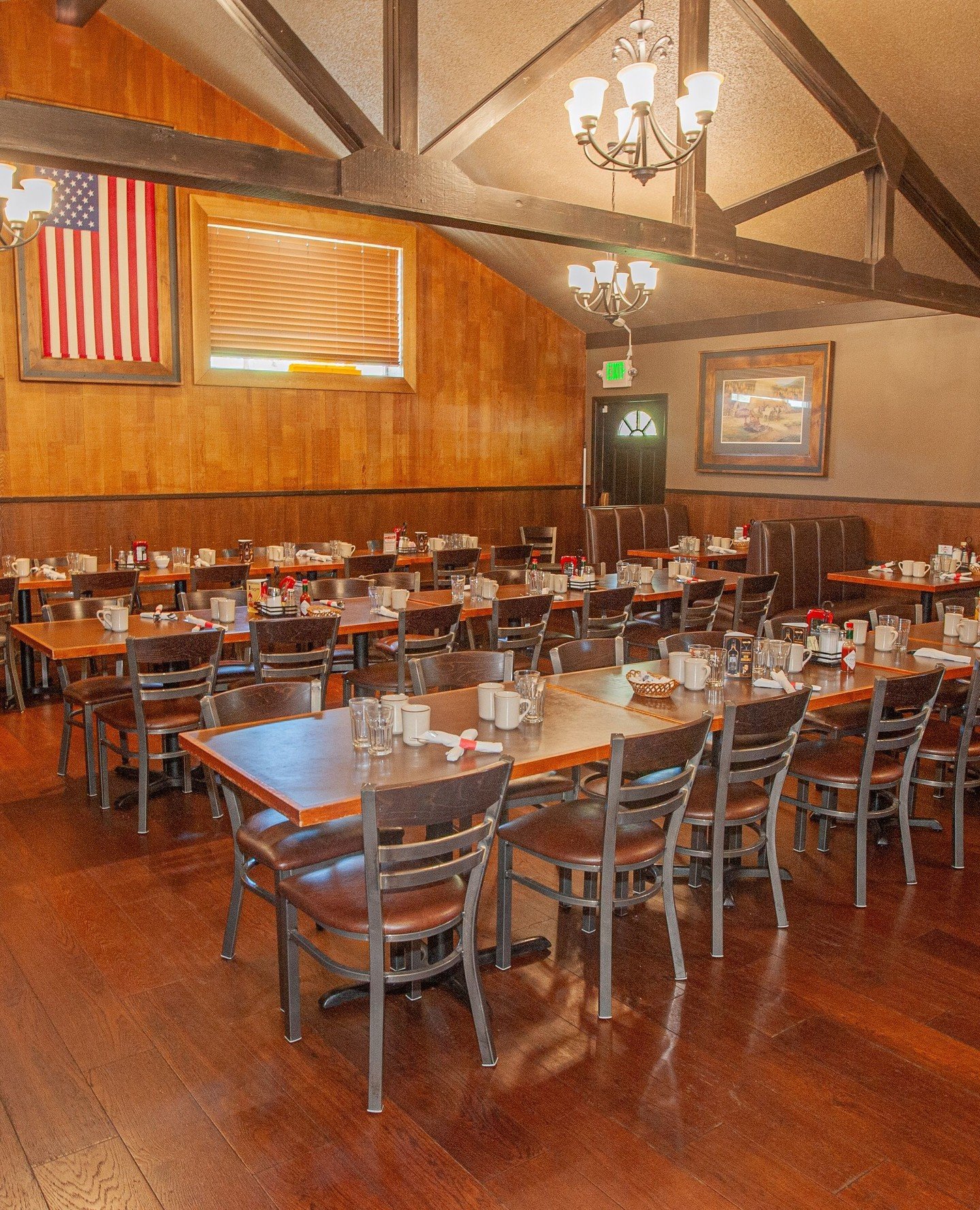 Grad season is here! 🎓️ Celebrate the hard-working graduate in your life with a stress-free gathering and great food.⁠
⁠
Our private banquet room can host up to 85 guests, and we offer a buffet menu perfect for the occasion. For more information or 