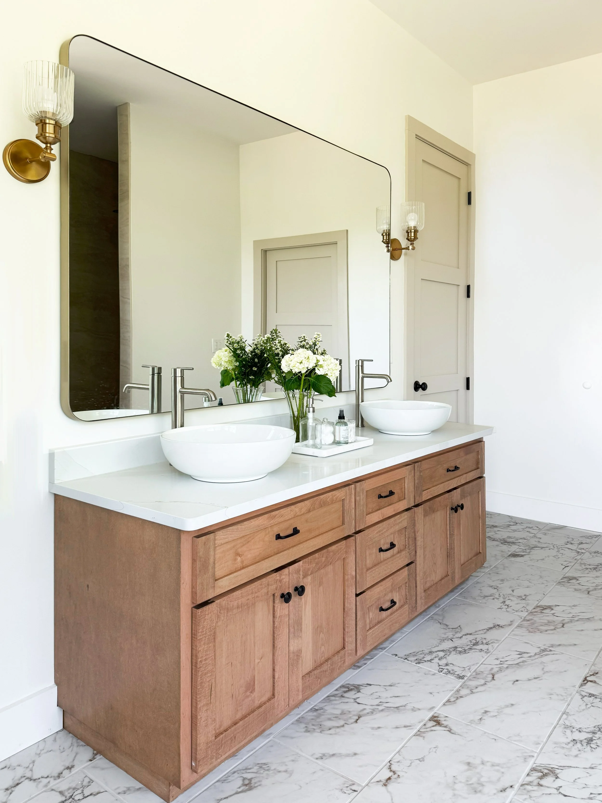 12_MASTER BATH.jpg