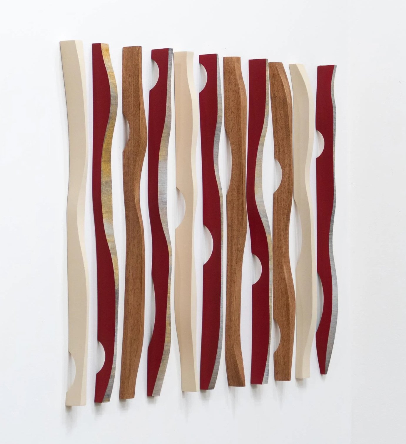 "ORIGINES -RED ON ME 2 “, Mahogany / Acajou , 68 x 78 cm