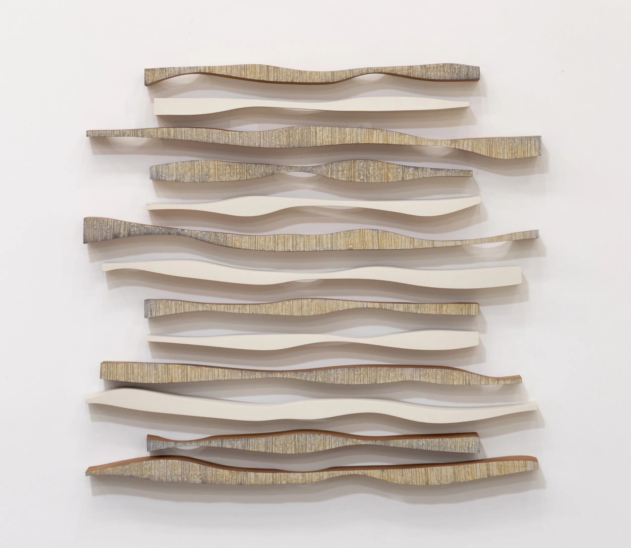 HORIZONTAL THOUGHTS 4 (4132), 2026
Mahogany / Acajou 
25 x 27 " / 63,5 x 68,5 cm