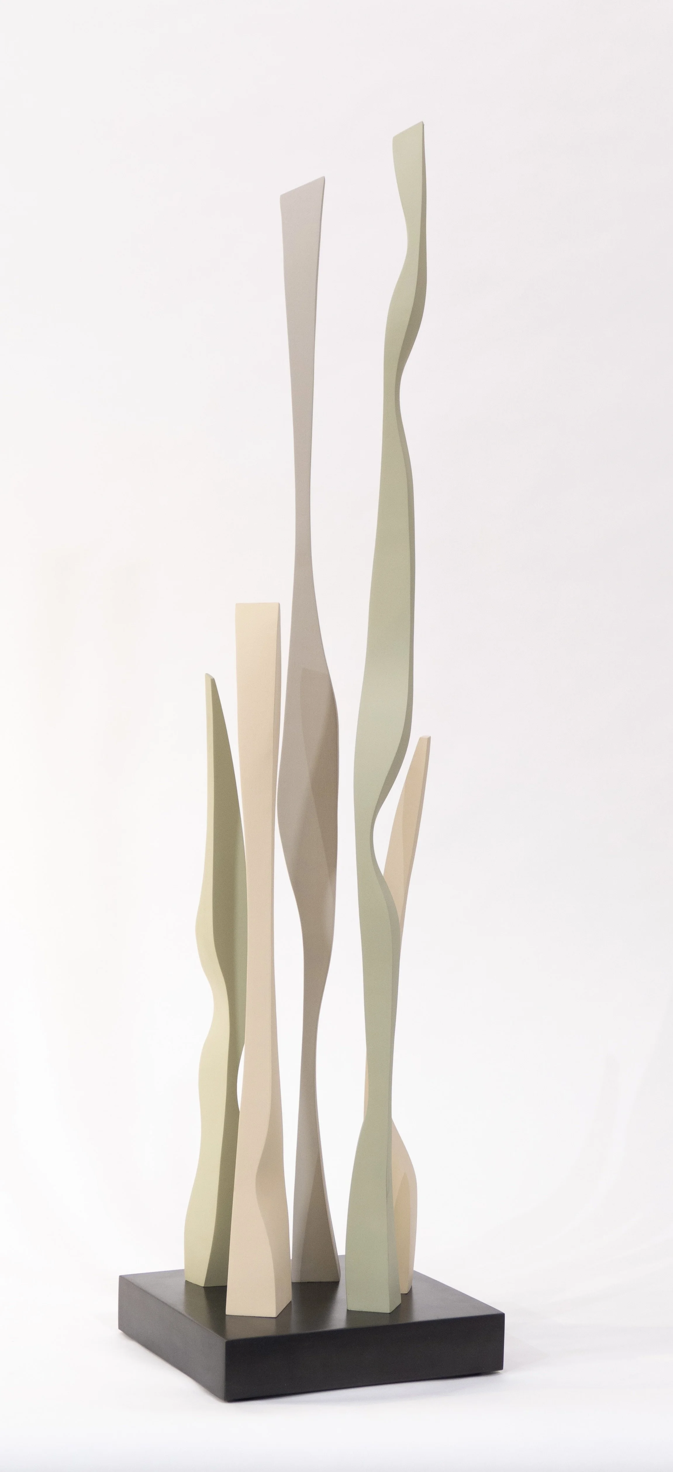 VERS LES NUAGES 9 (3989), 2024
Mahogany / Acajou ,
 91 x 18 x 18 cm, Base : 23 x 23cm