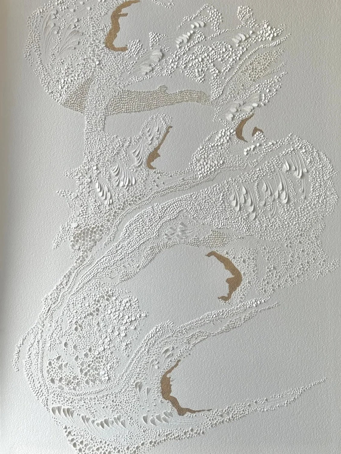 GOLDEN PATH II (2026)
Bas relief on paper with gold leaf
86 x 68 cm
