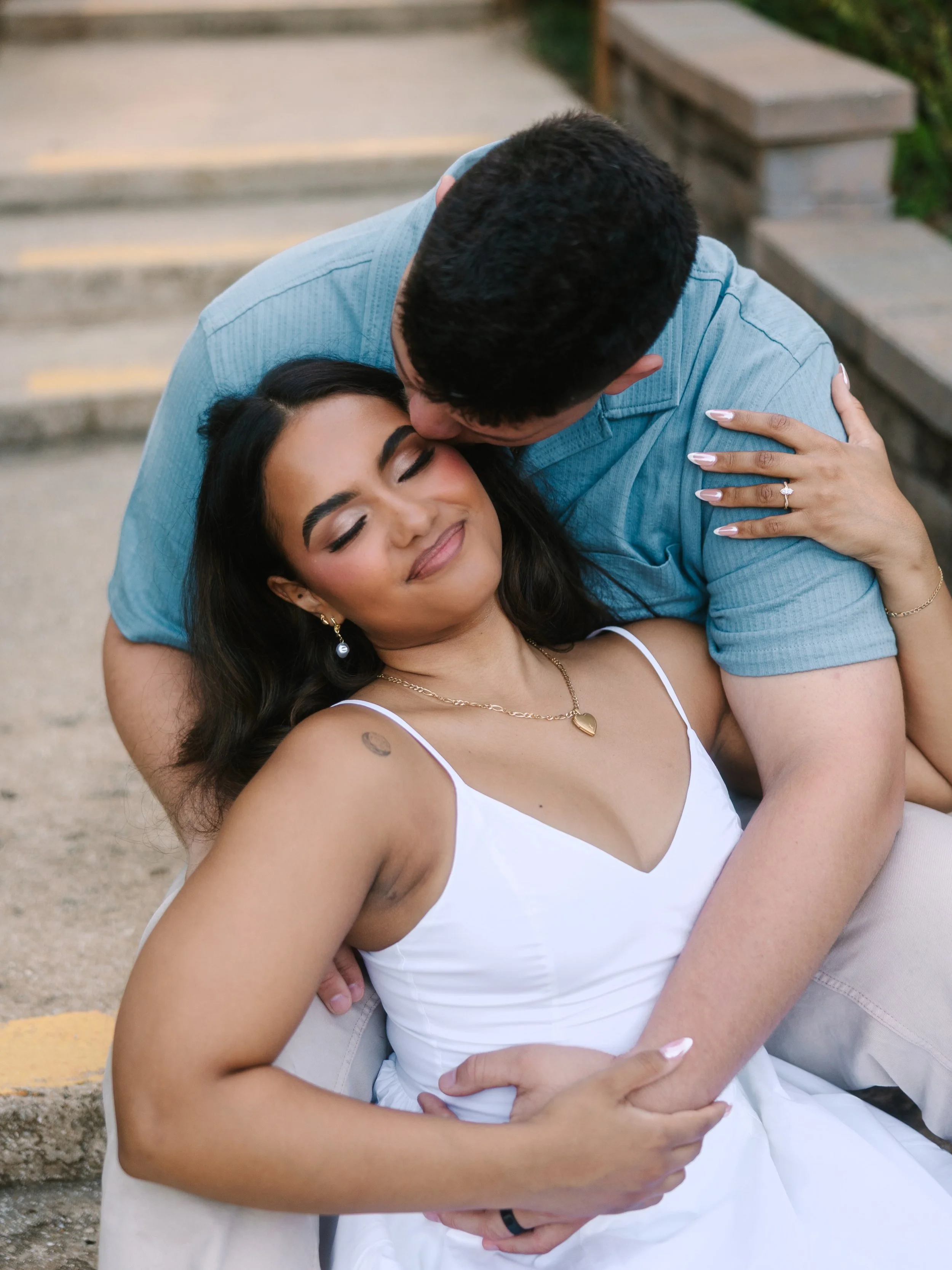 pov: your makeup looks just as flawless in person as it does on camera 💌

One thing about bridal makeup? It has to do both.

Your makeup shouldn&rsquo;t only photograph beautifully under flash photography &amp; professional video lighting&hellip; it