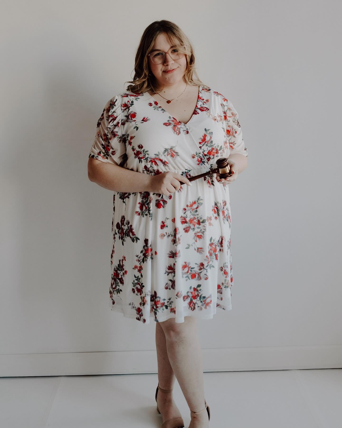 MEET THE PRESIDENTS ✨

Today we are highlighting the chapter president of Pi Beta Phi, Elyse Thompson!

Elyse is a senior majoring in Secondary English Education! She is from New Ross, Indiana, and this is what she has to say about her chapter!

&ldq