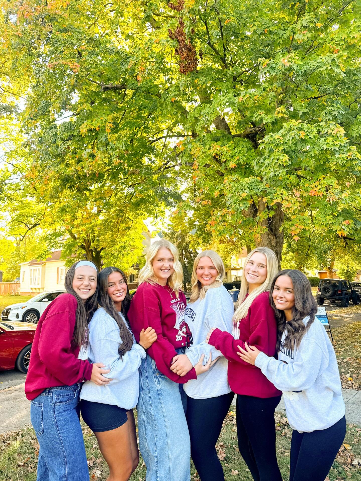 PANHELLENIC LOVE!💌

Meet Addison, Maisy, Riley, Sophia, Lily, Ali from Alpha Gamma Delta and Alpha Phi!

My roomies! My best friends! The girls I could have never gotten through college without! Being in 2 separate sororities has only r brought us c