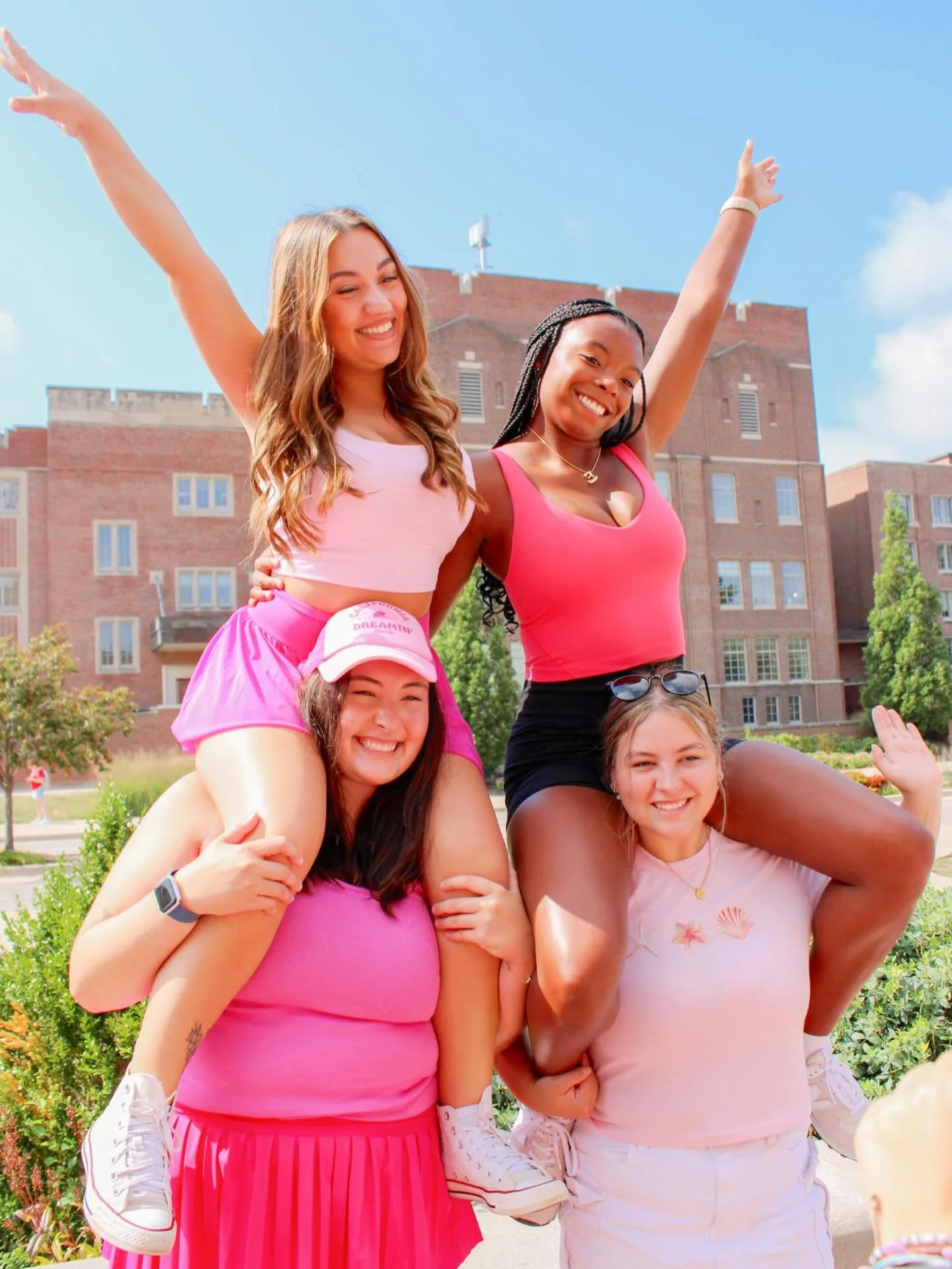 put your hands up in the air because it&rsquo;s finally Friday! 💗#pharchive