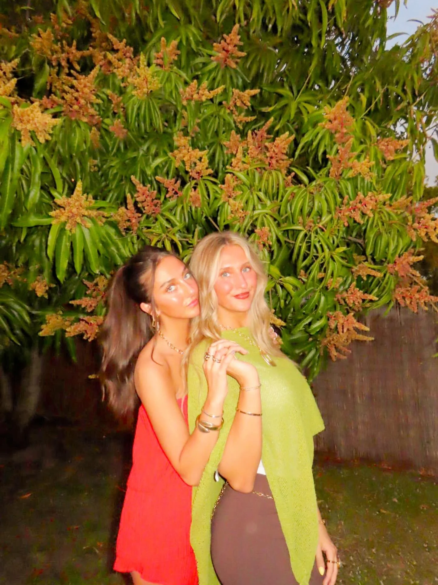 always have a shoulder to lean on #pharchive