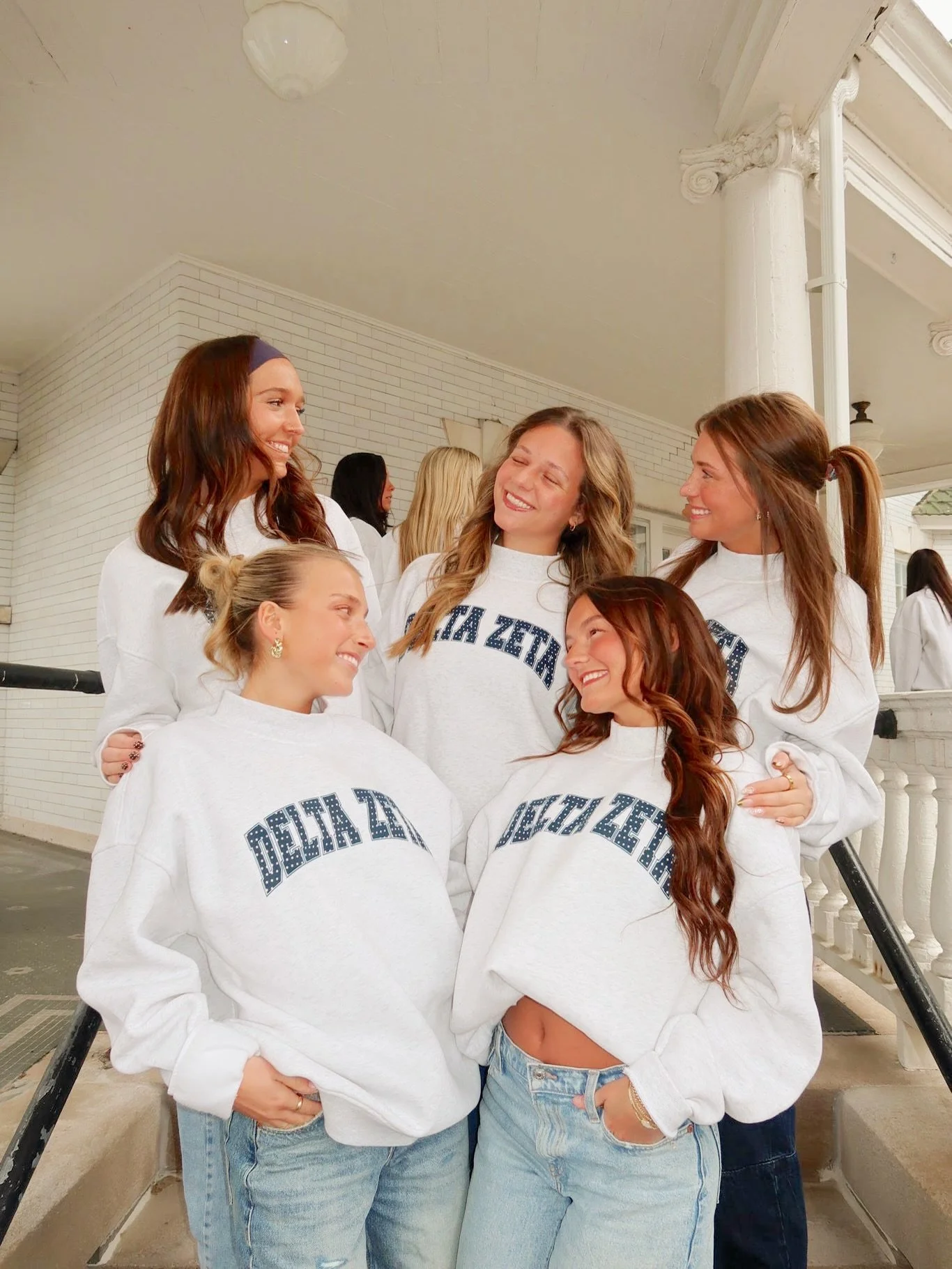 ⭐️MEET THE CHAPTER⭐️

Chapter: Delta Zeta
Greek letters: &Delta;Z
Philanthropy: Serious Fun Children&rsquo;s Network and Secret Families
Signature Philanthropy Event(s): Dz Dunks
Color(s): pink and green
Flower(s): Kilarnary rose