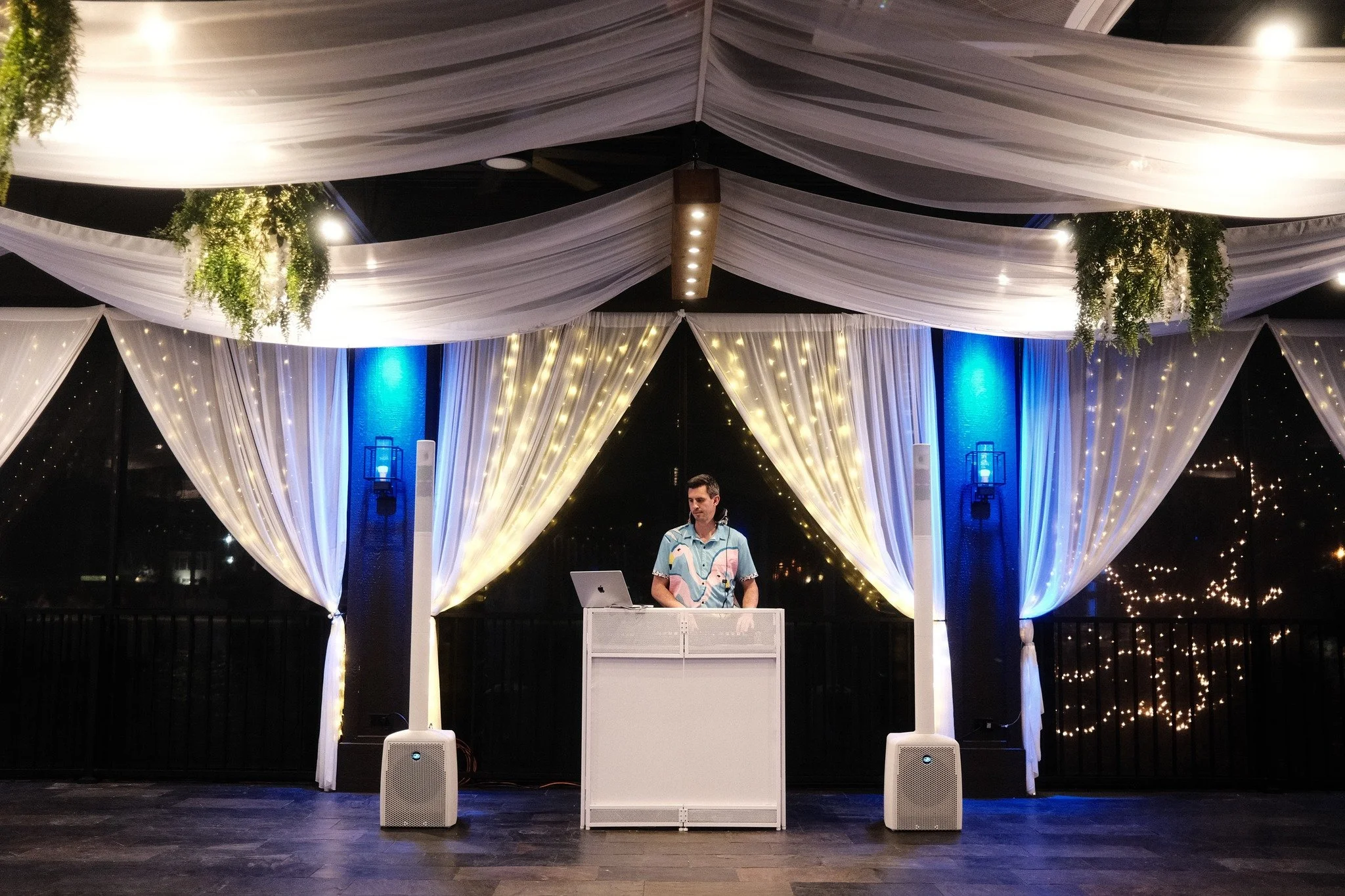 DJ Scott with all white DJ gear at a wedding in St. Charles, Illinois