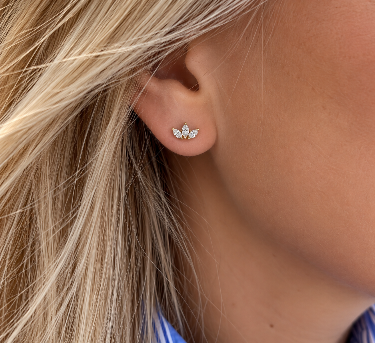 foto retouche horizontaal bloom earstuds.png