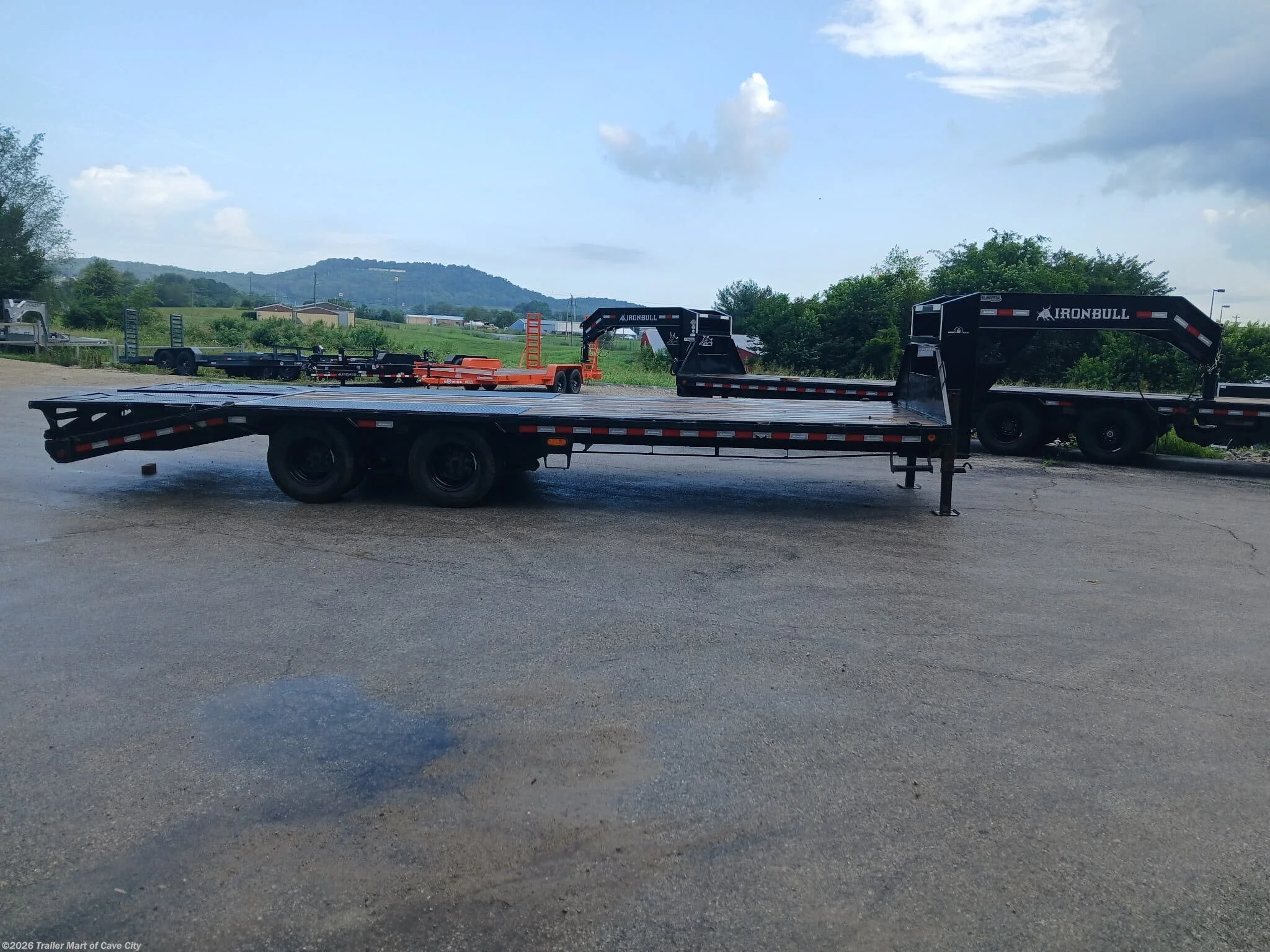 Used 2023 IronBull 22GN (20'+5') Deckover Trailer