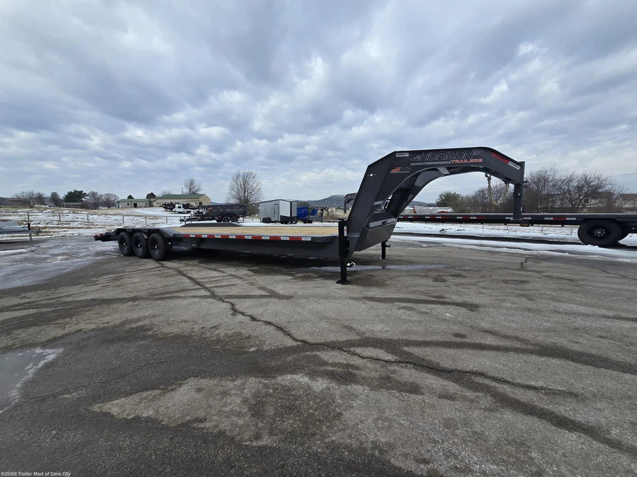 2026 Horizon Trailers EWZ 32'GN Triple Axle Drive Over Trailer