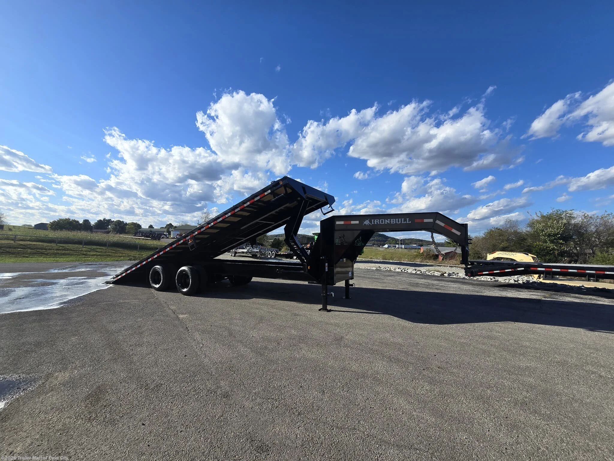 2026 IronBull TDG 26' x 102" Deckover Gooseneck Trailer