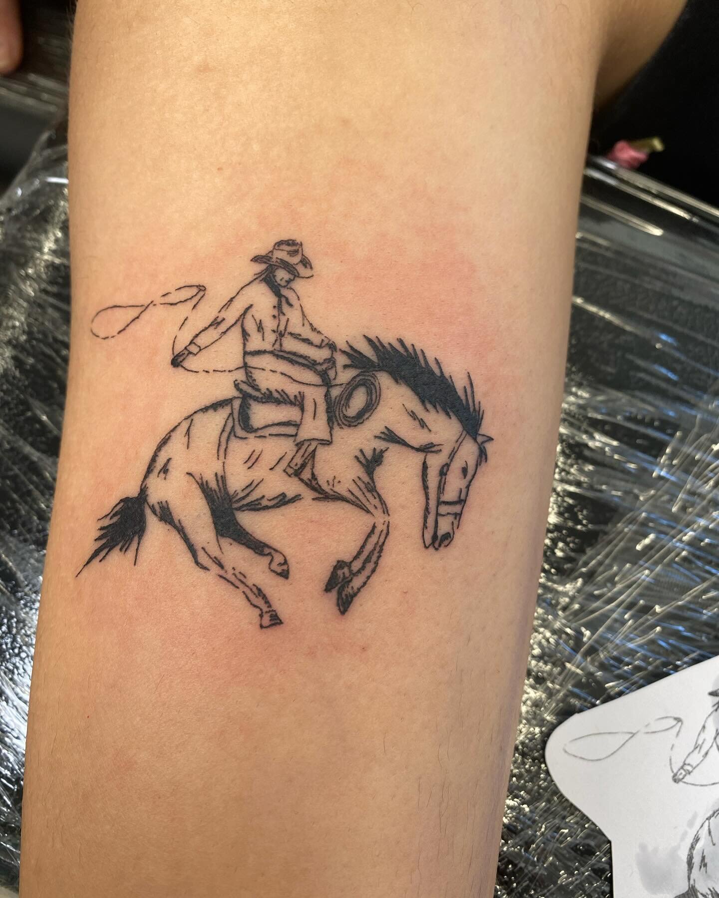 Giddy up. Booking the last few weekends in March, and all of April. $150 for most flash. Get at me. 
-
-
-
-
-
-
-
#flashtattoo #cowboytattoo #bayareatattoo #lineworktattoo #folkarttattoo