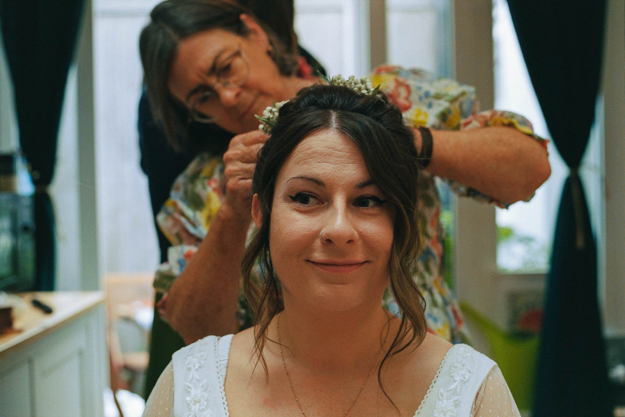 intimate-wedding-getting-ready-film-bray-ireland - 4.jpg