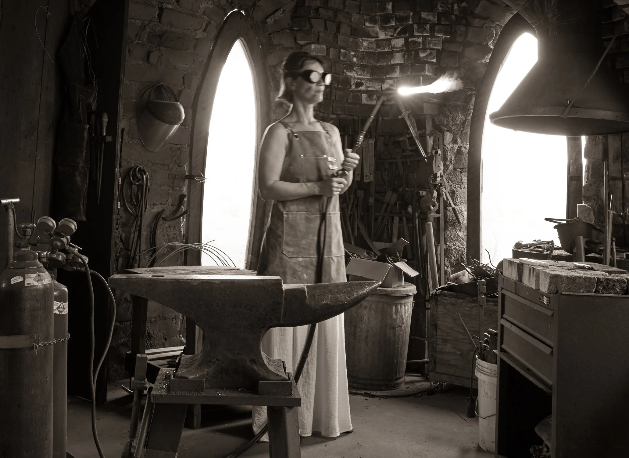 The_Apprentice_B_39935_BW_HERO.jpg