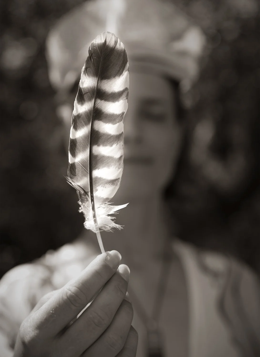 Sacred_Messenger_39524_2BW._HERO.jpg