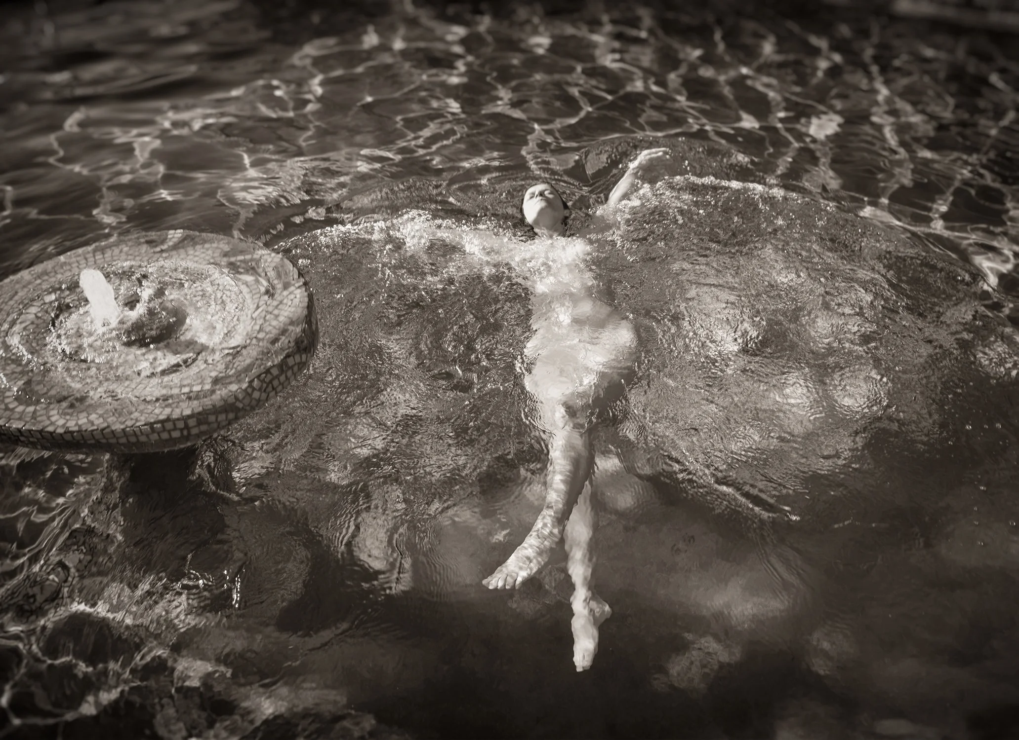Angelic_Waters_34032_2BW_13.5x10_HERO_crop_styled_Bokeh_Angelic.jpg