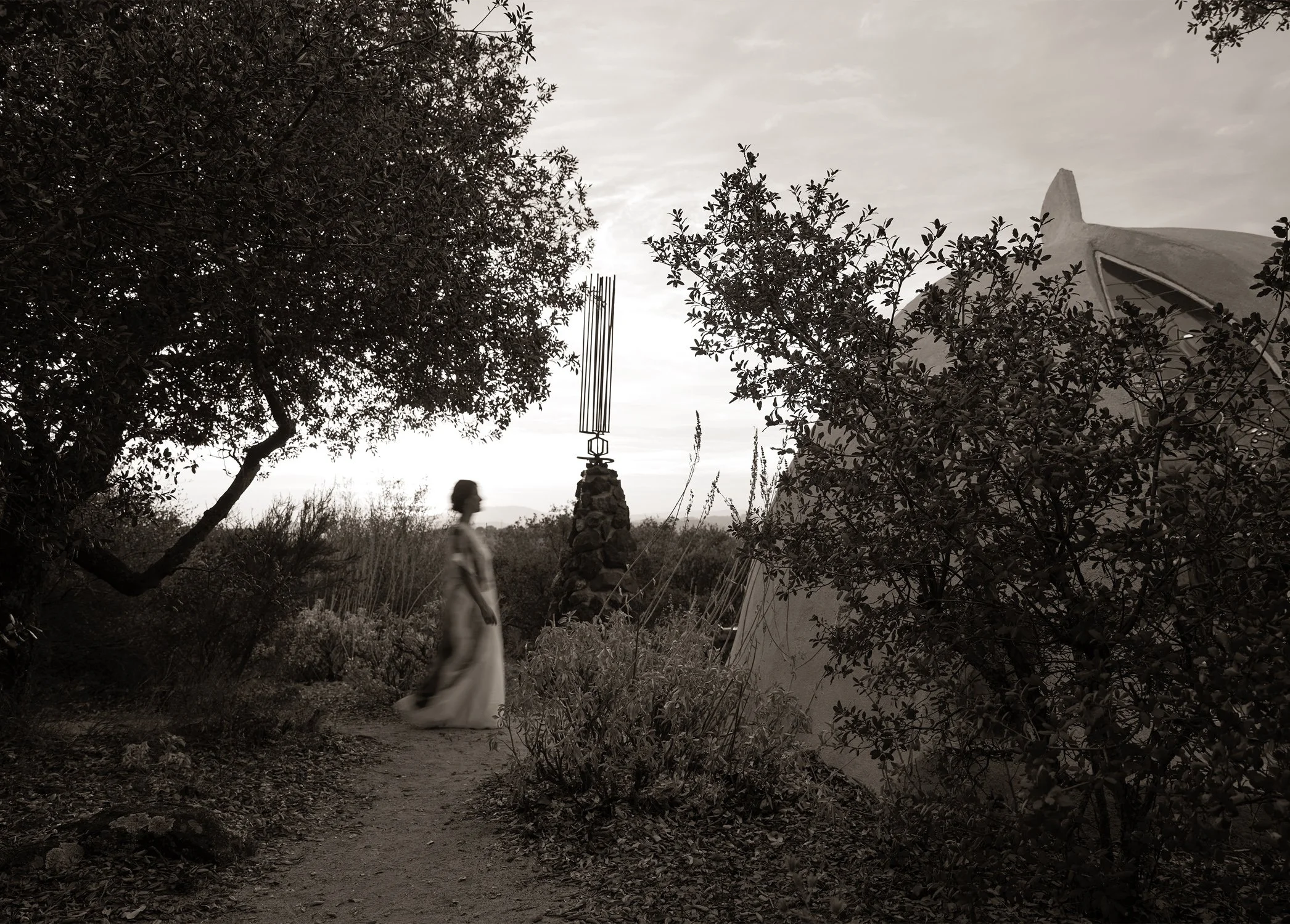 Axis_Mundi_0231_BW_Herocrop.jpg