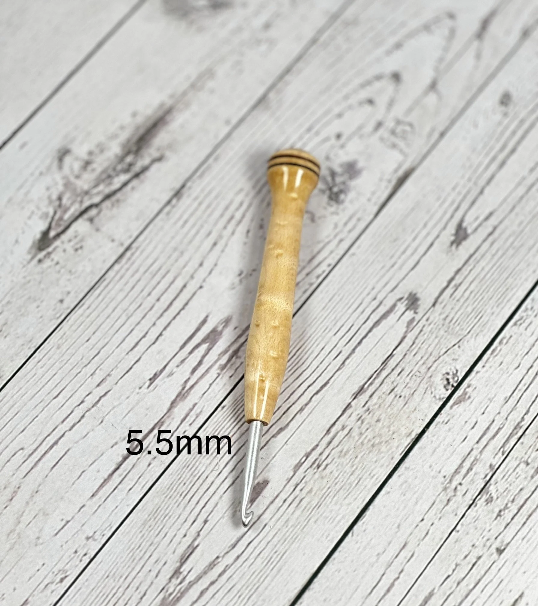 5.5mm Clover Destash